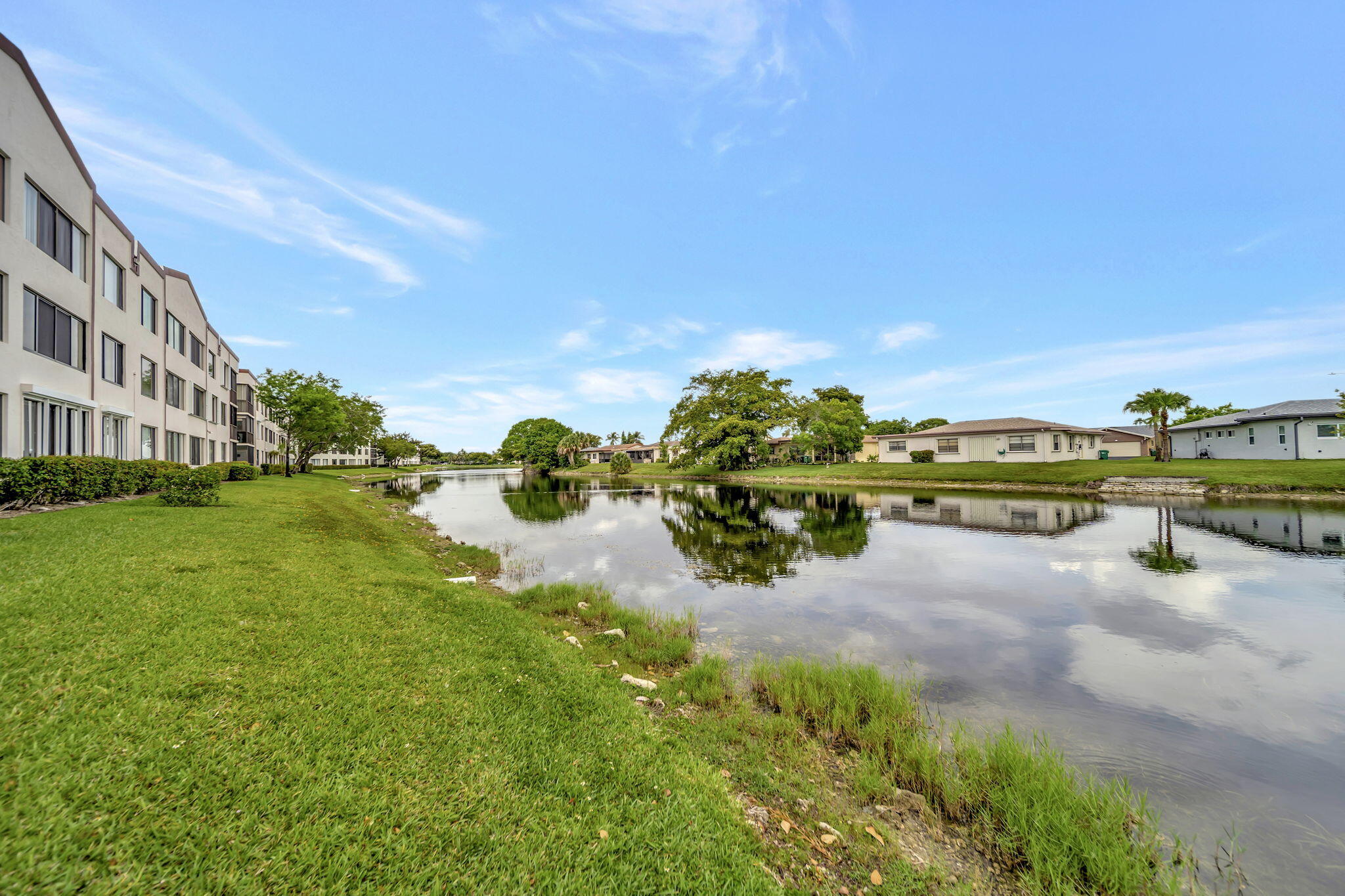 9485 N Belfort #308, Tamarac FL 33321