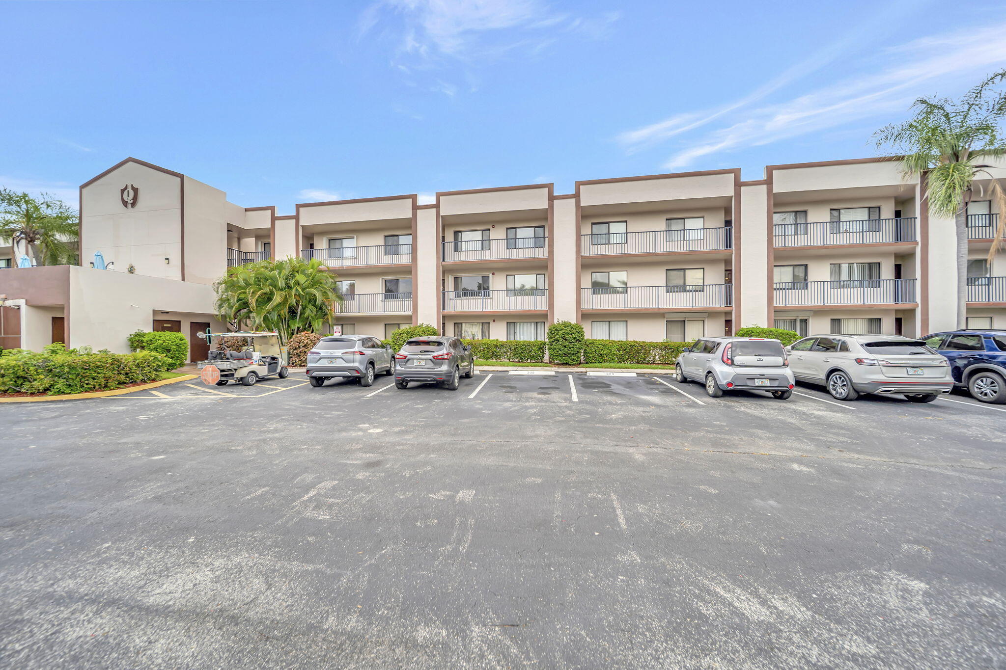 9485 N Belfort #308, Tamarac FL 33321