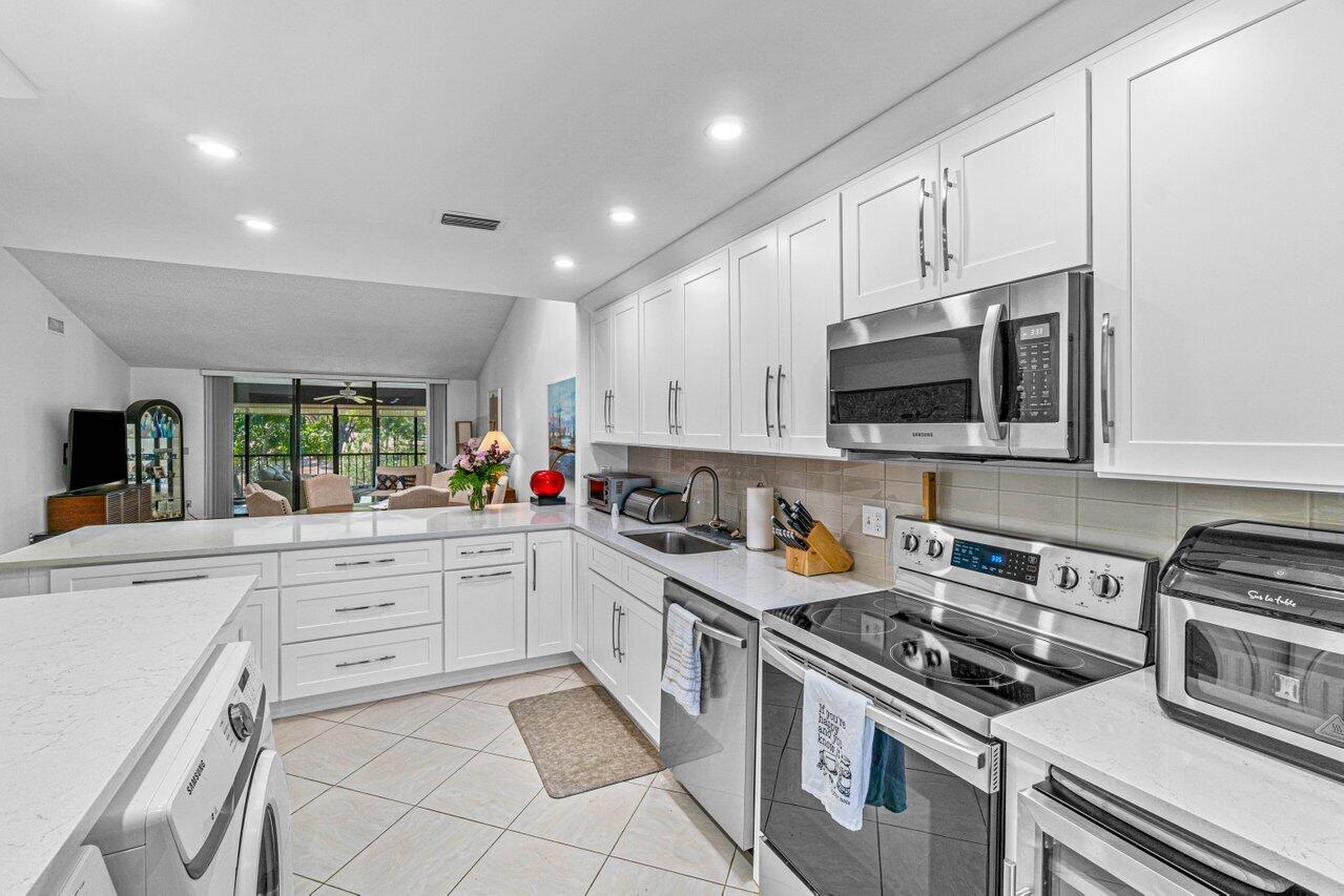 61 Eastgate #D, Boynton Beach FL 33436