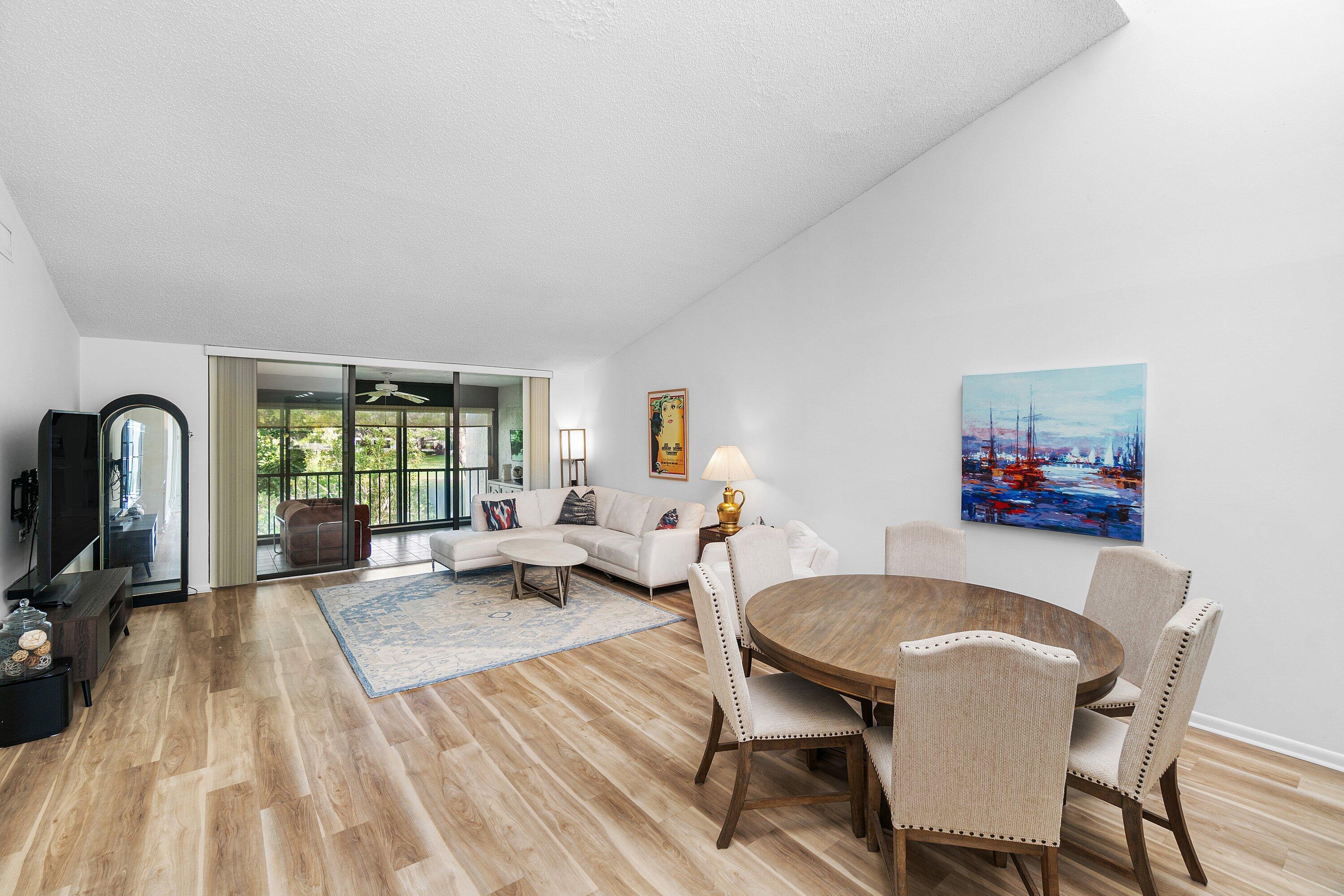 61 Eastgate #D, Boynton Beach FL 33436