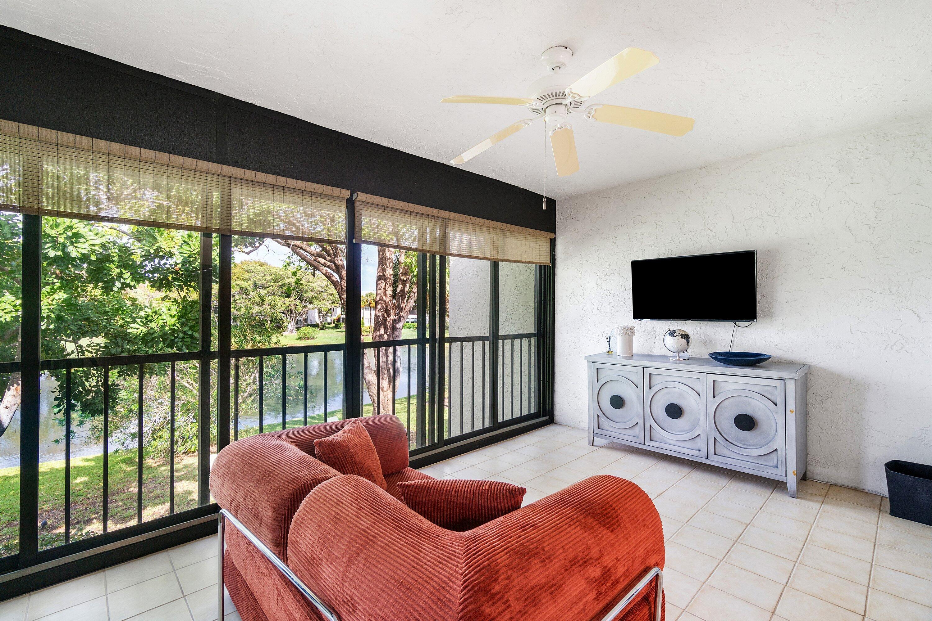61 Eastgate #D, Boynton Beach FL 33436