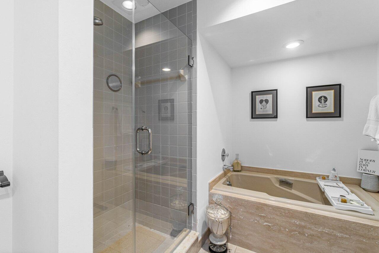 61 Eastgate #D, Boynton Beach FL 33436