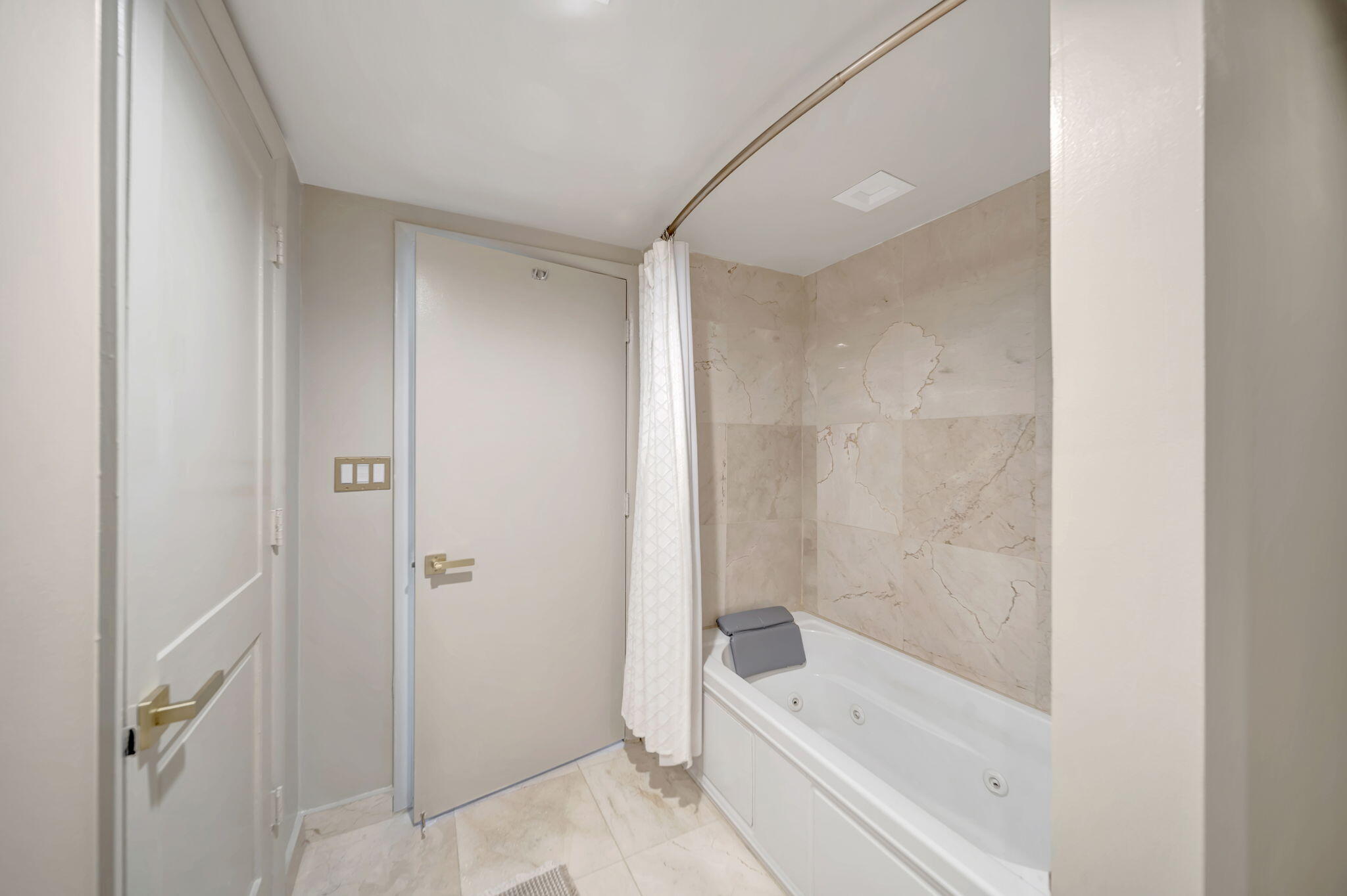2100 S Ocean #101-102, Fort Lauderdale FL 33316