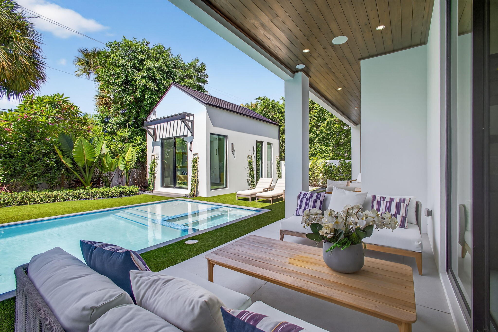 123 Murray, West Palm Beach FL 33405