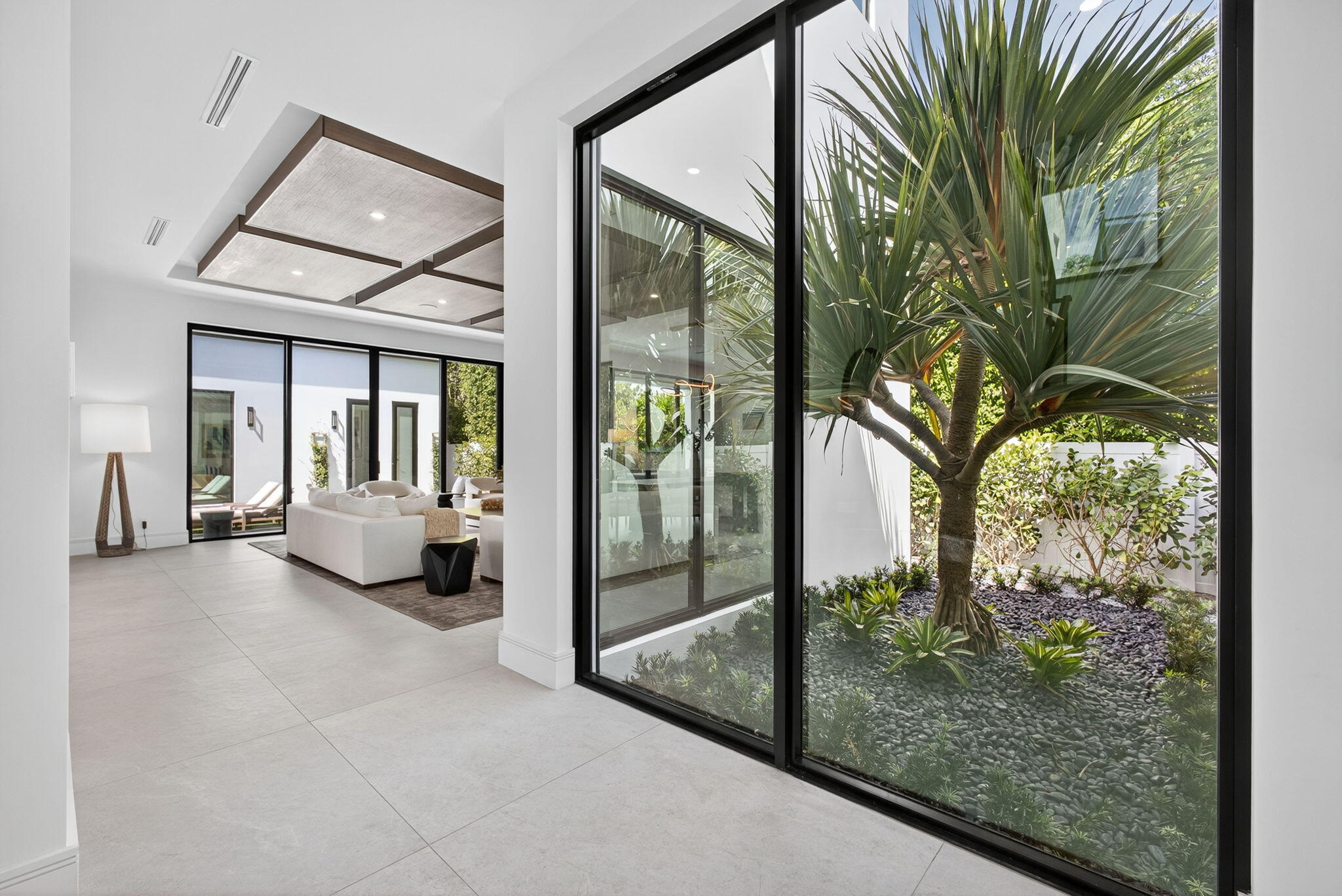 123 Murray, West Palm Beach FL 33405