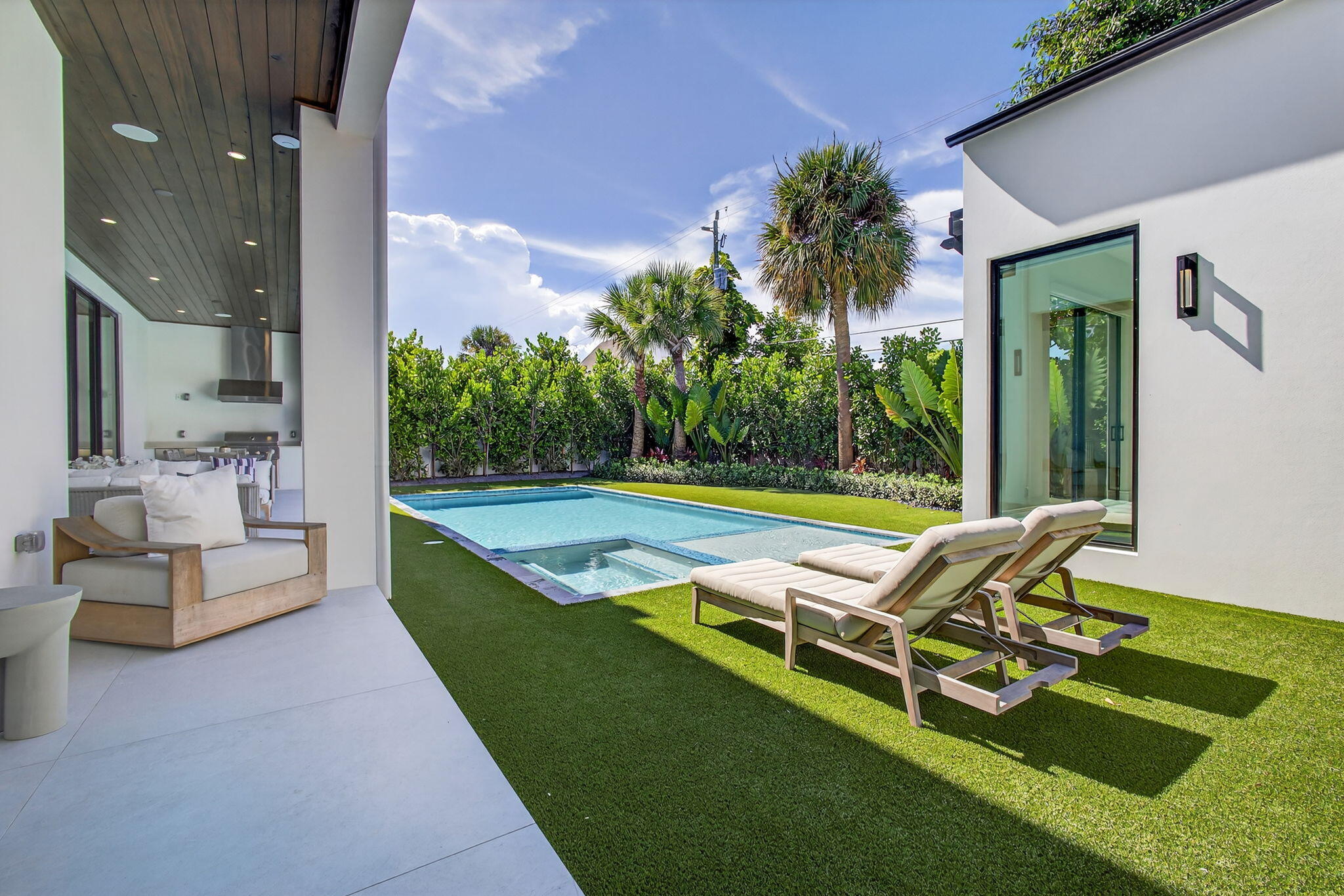 123 Murray, West Palm Beach FL 33405