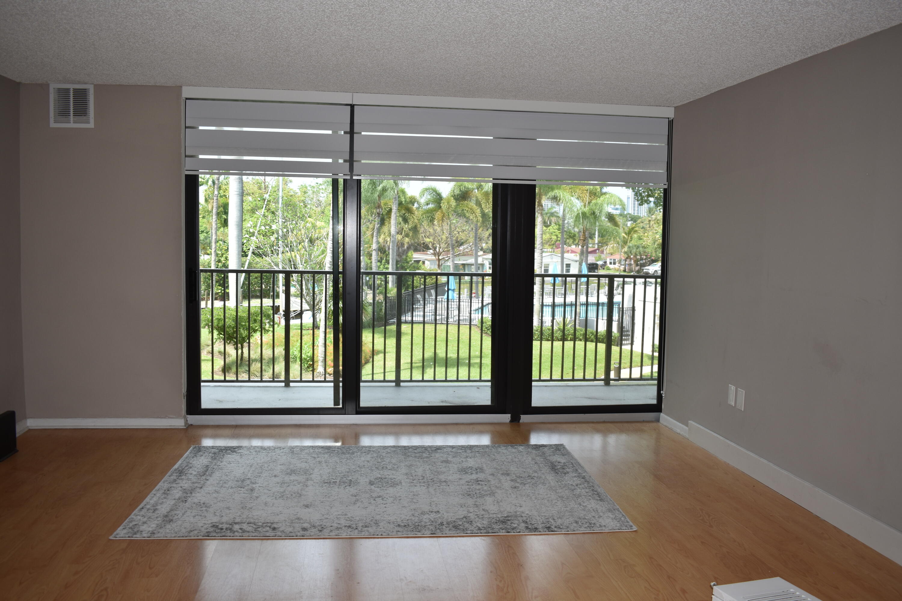 1201 River Reach #207, Fort Lauderdale FL 33315