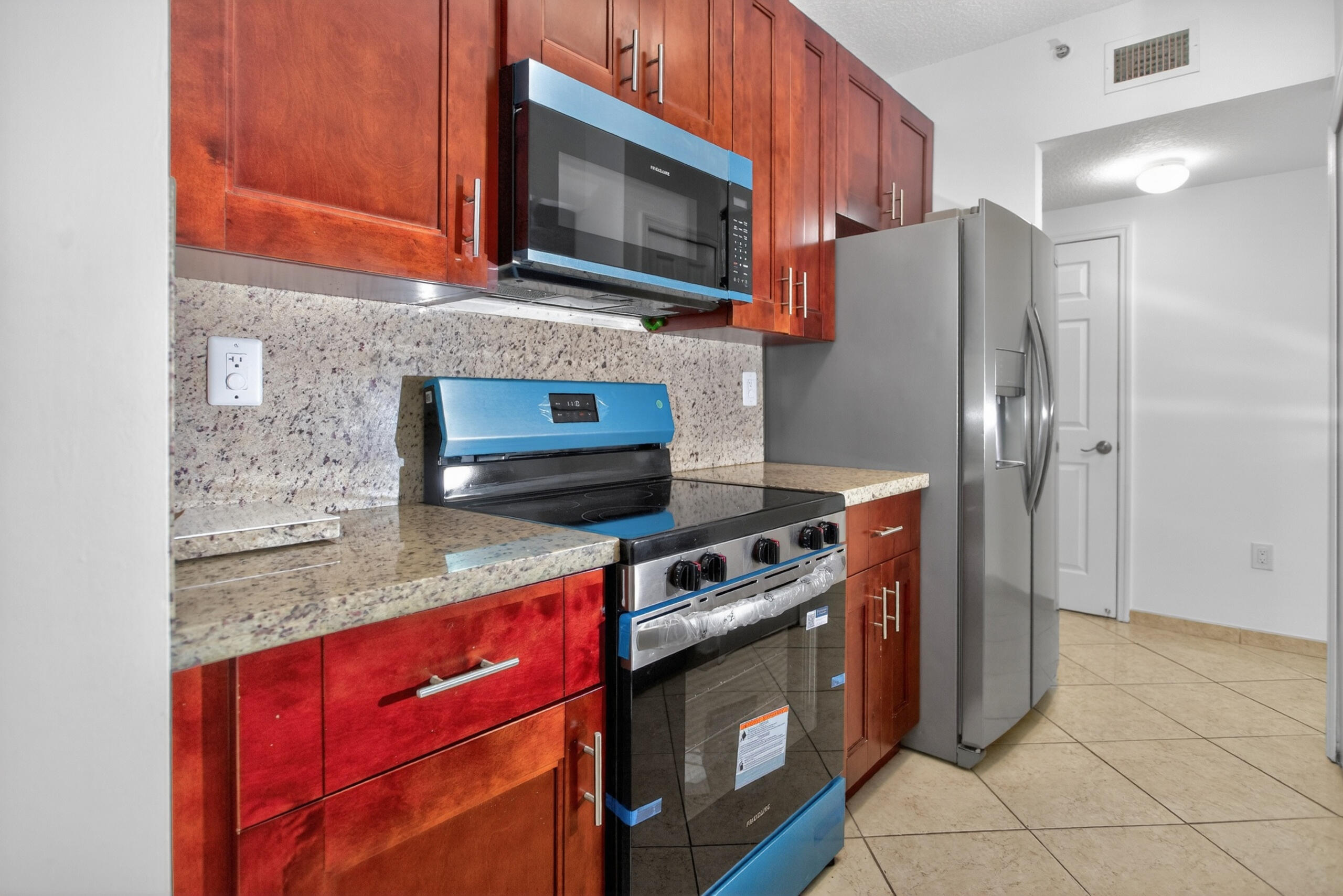 7085 Nova #232, Davie FL 33317
