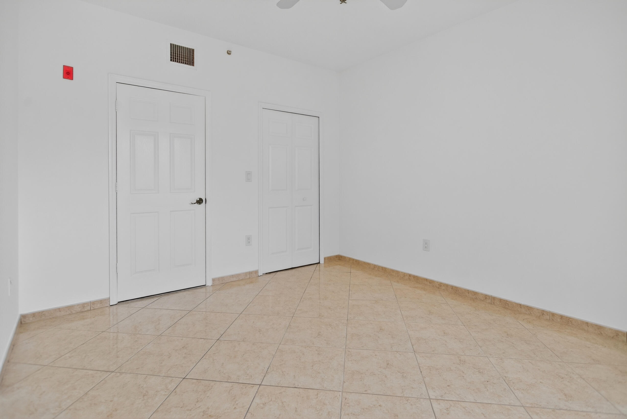 7085 Nova #232, Davie FL 33317