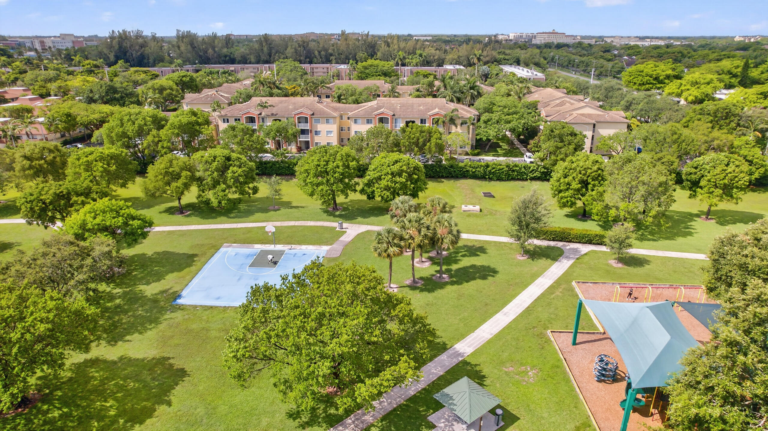 7085 Nova #232, Davie FL 33317