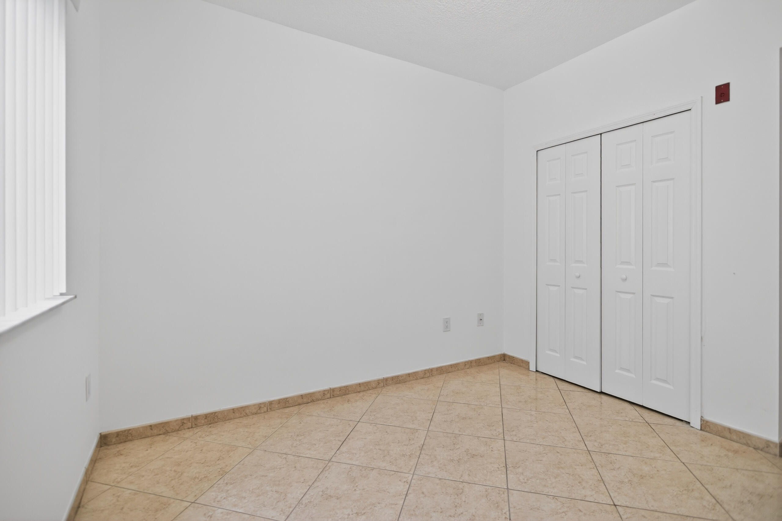 7085 Nova #232, Davie FL 33317