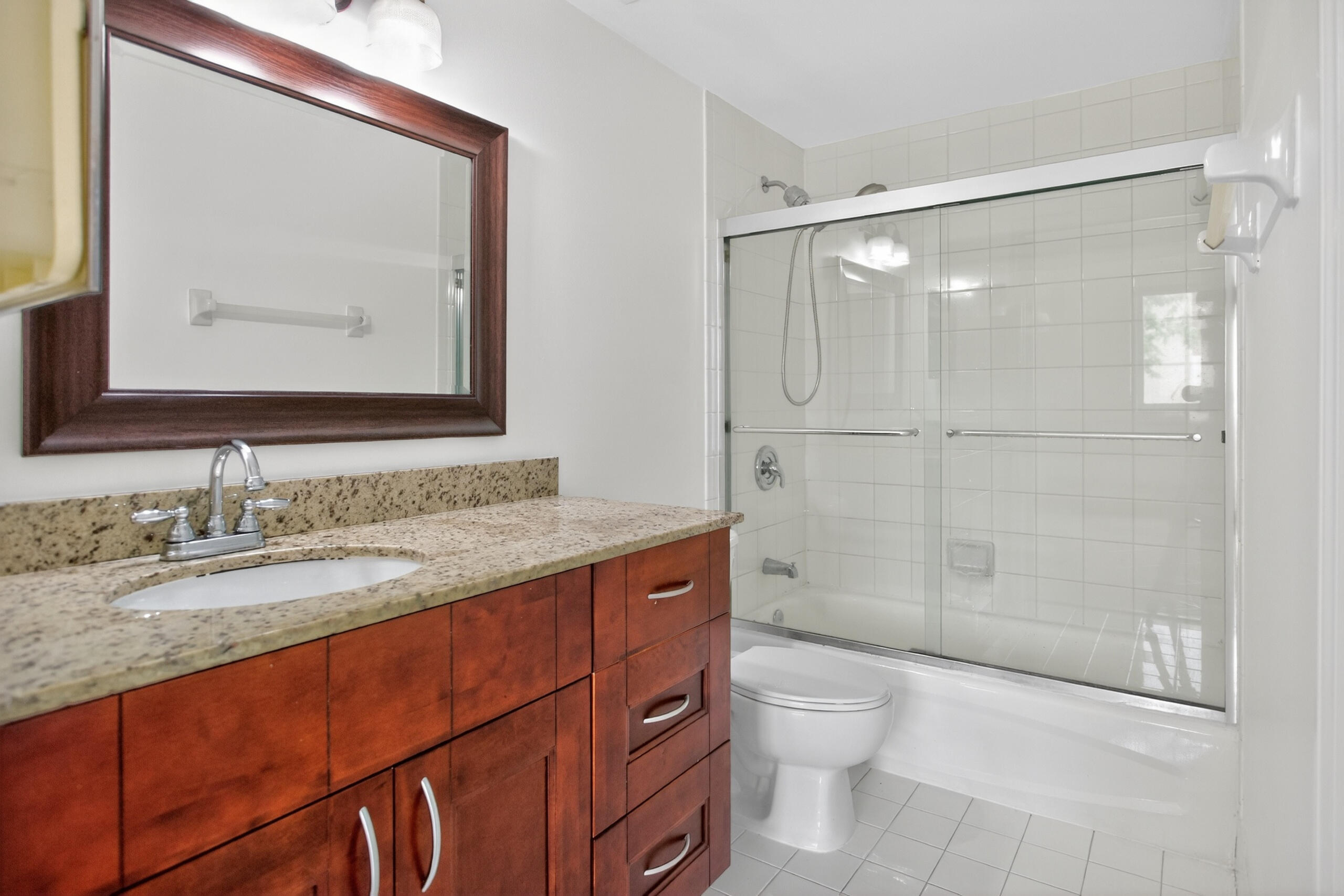 7085 Nova #232, Davie FL 33317