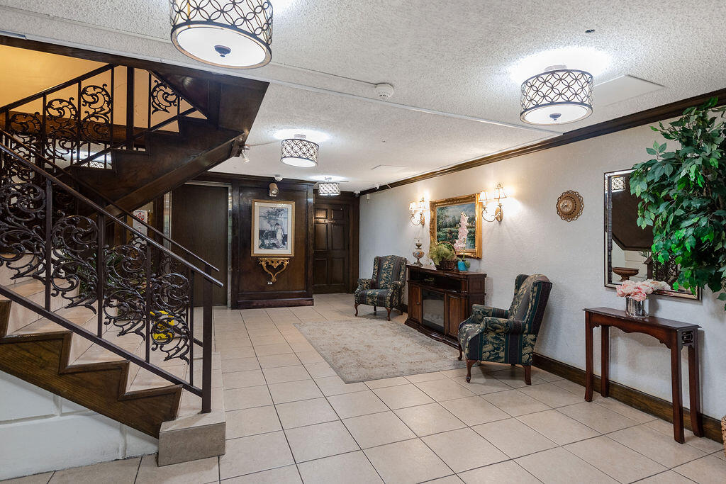 3680 Inverrary #1v, Lauderhill FL 33319
