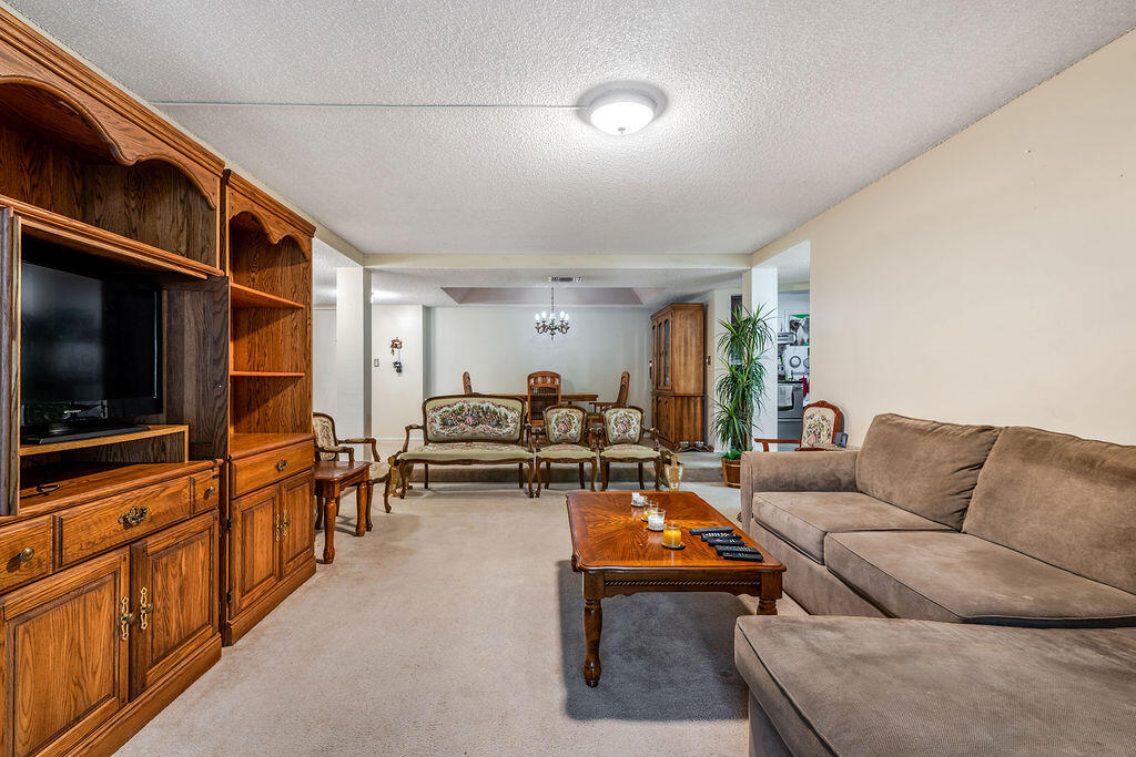 3680 Inverrary #1v, Lauderhill FL 33319