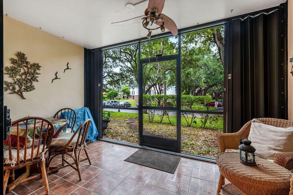 3680 Inverrary #1v, Lauderhill FL 33319