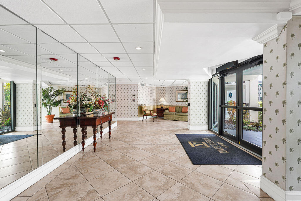 1101 River Reach #212, Fort Lauderdale FL 33315
