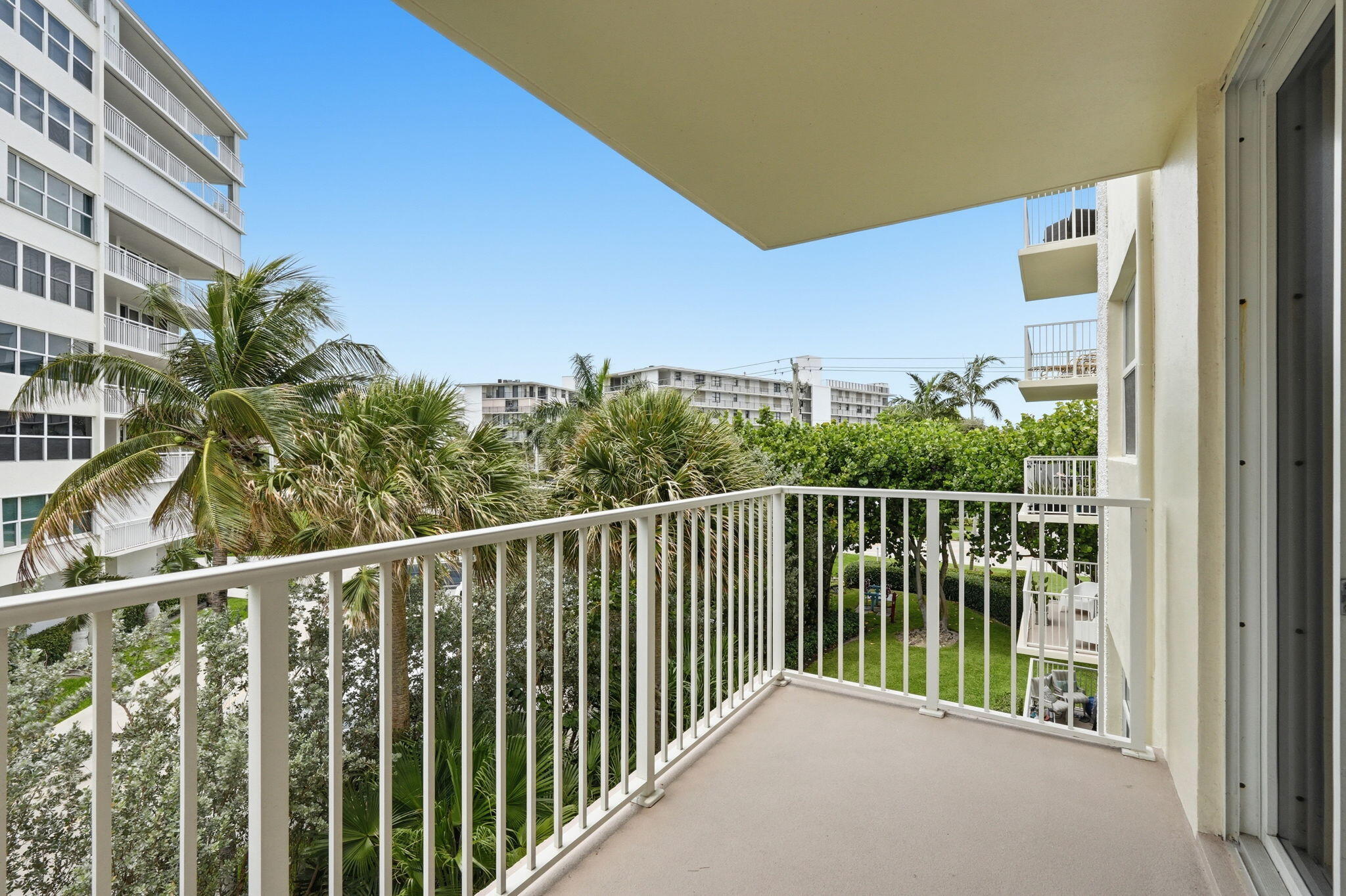 3540 South Ocean #310, South Palm Beach FL 33480