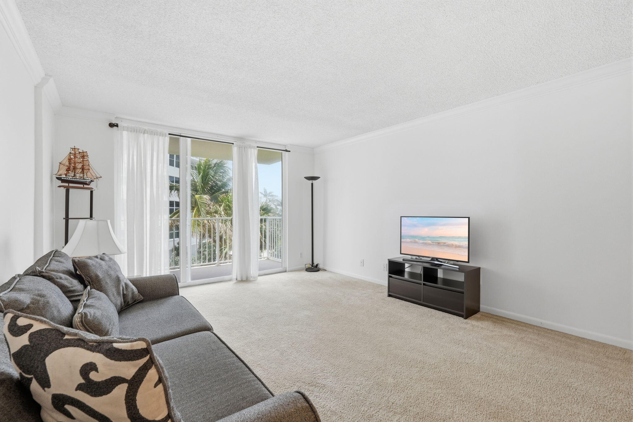 3540 South Ocean #310, South Palm Beach FL 33480