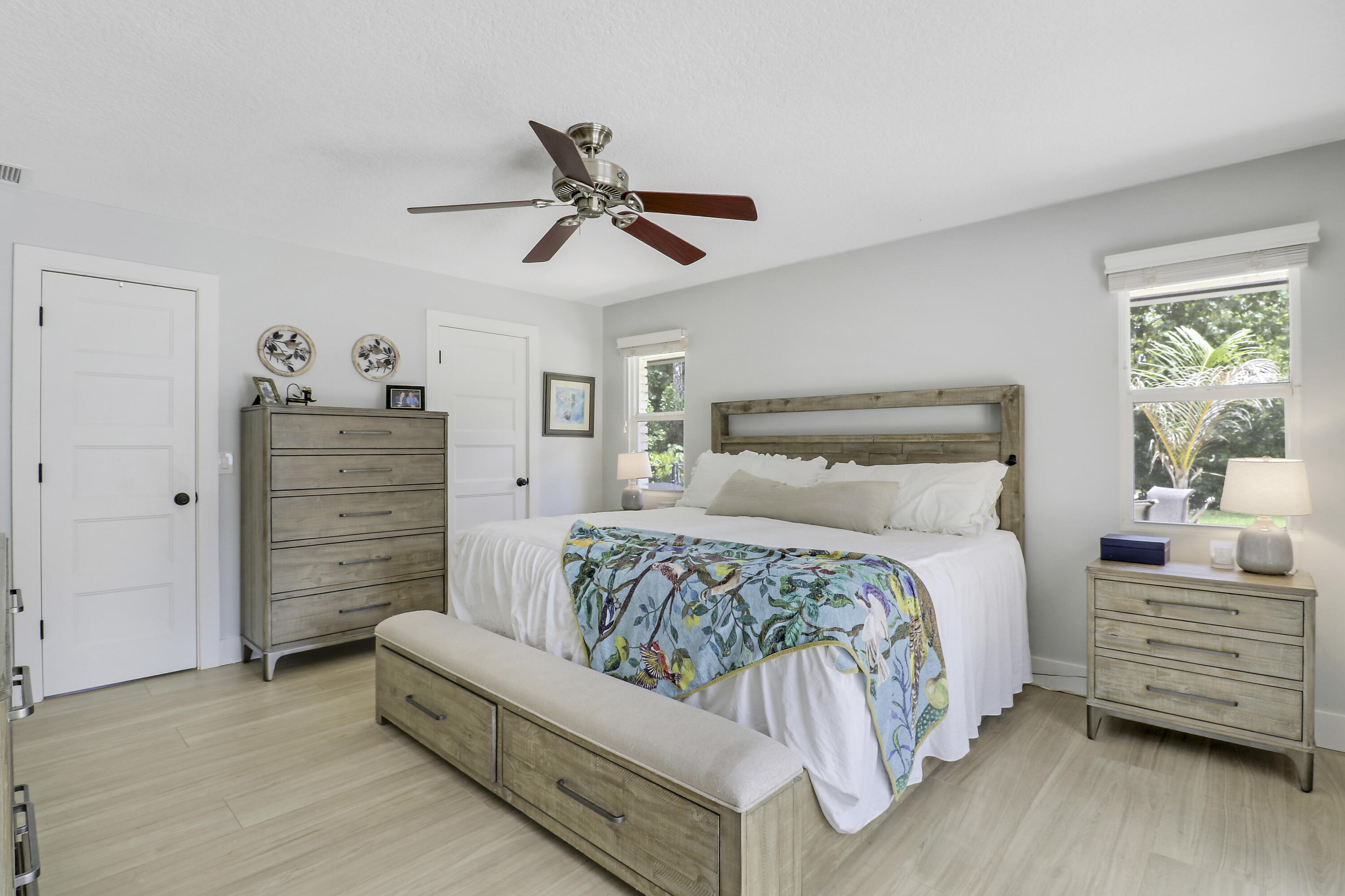 8352 N 154th Ct, Palm Beach Gardens FL 33418