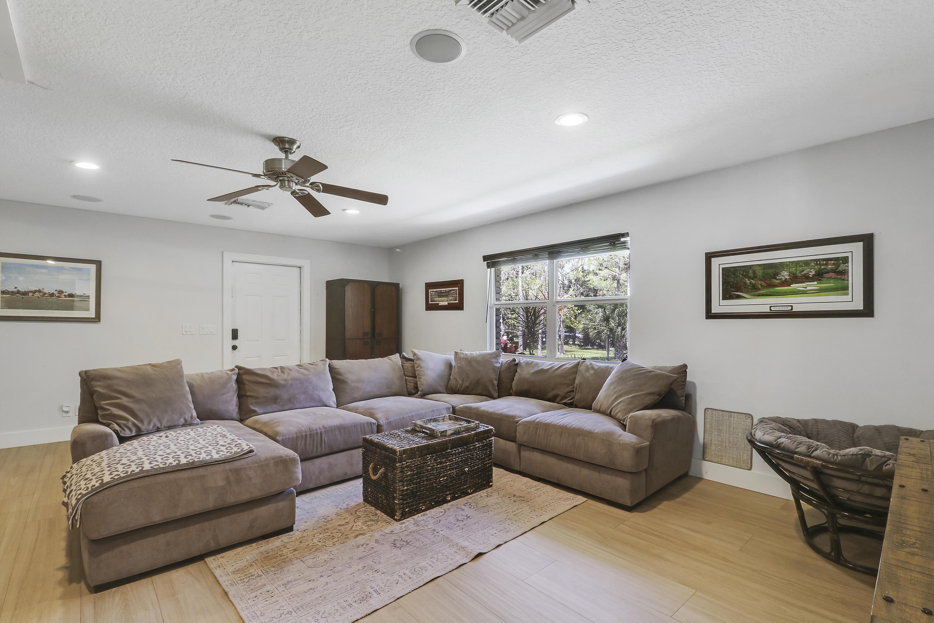 8352 N 154th Ct, Palm Beach Gardens FL 33418