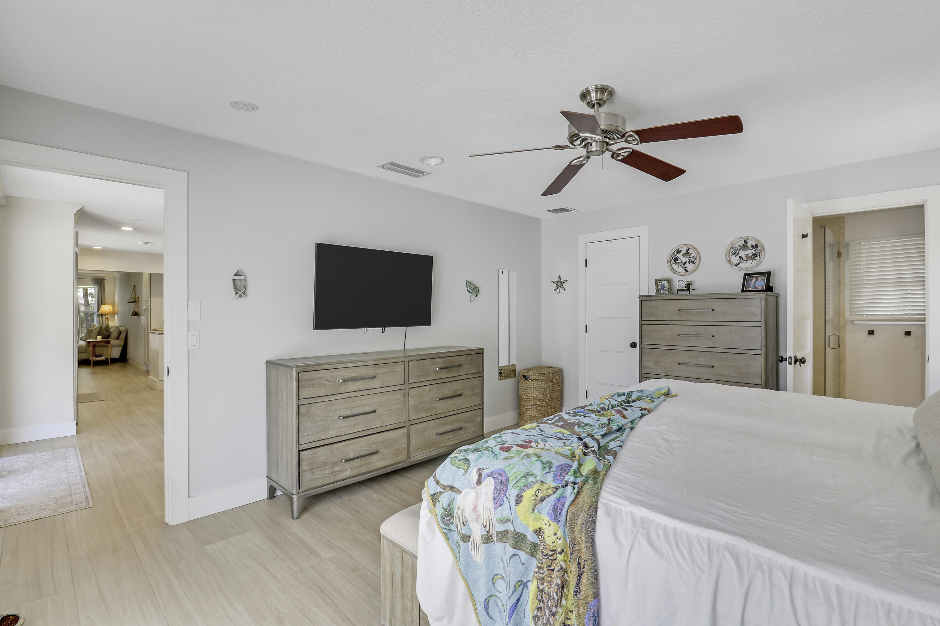 8352 N 154th Ct, Palm Beach Gardens FL 33418