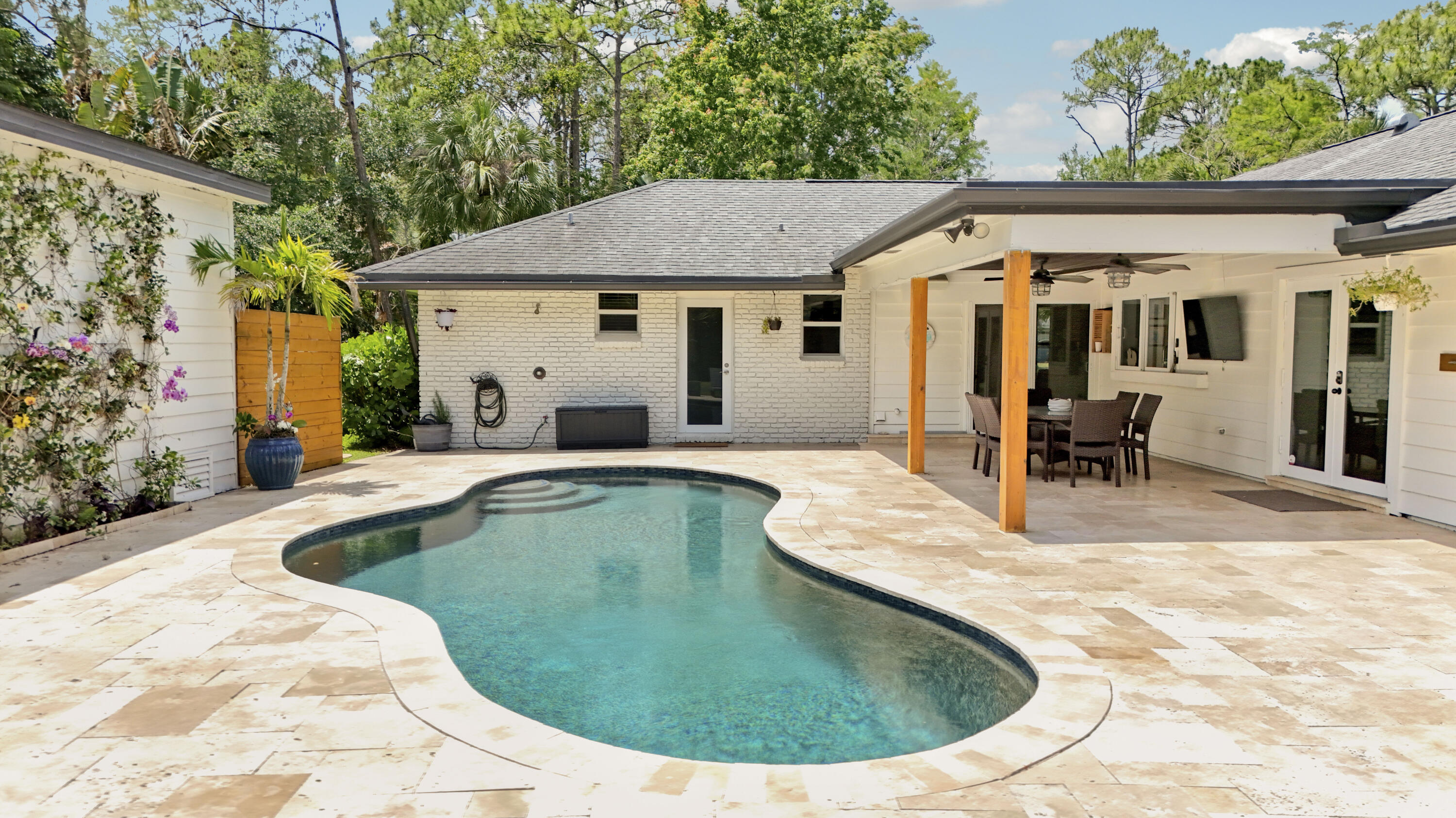 8352 N 154th Ct, Palm Beach Gardens FL 33418