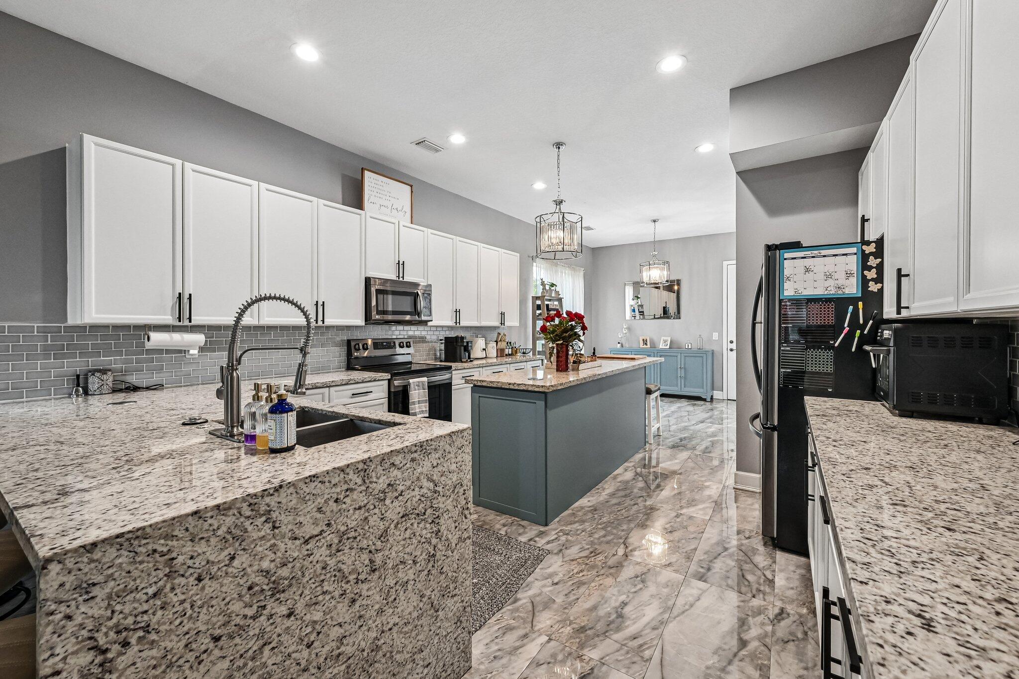 1779 Palisades, West Palm Beach FL 33411