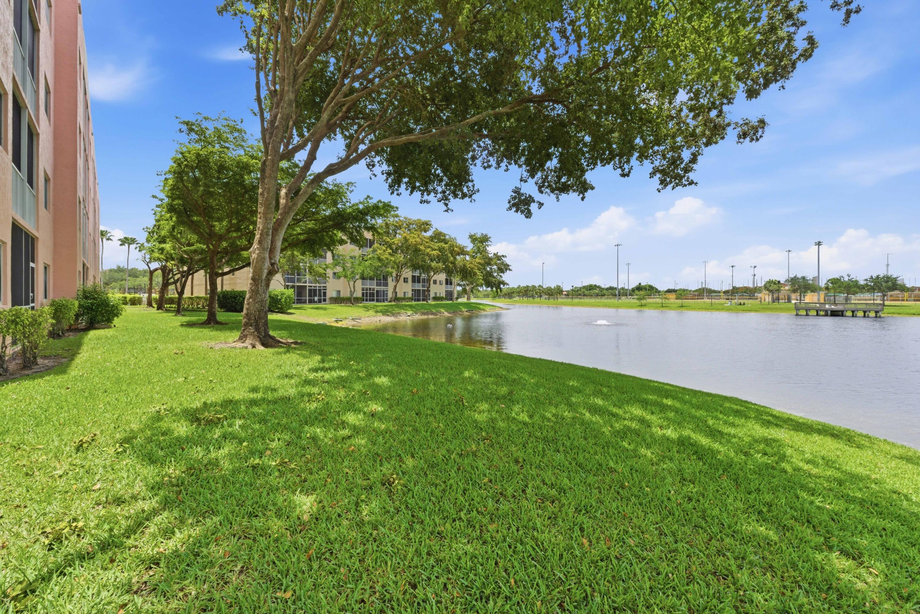 7765 Yardley #107, Tamarac FL 33321