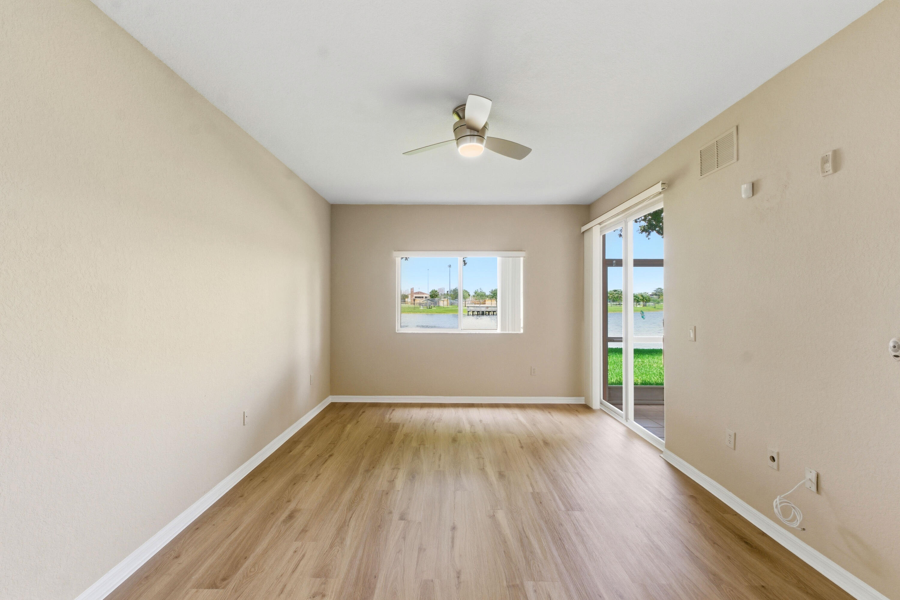 7765 Yardley #107, Tamarac FL 33321