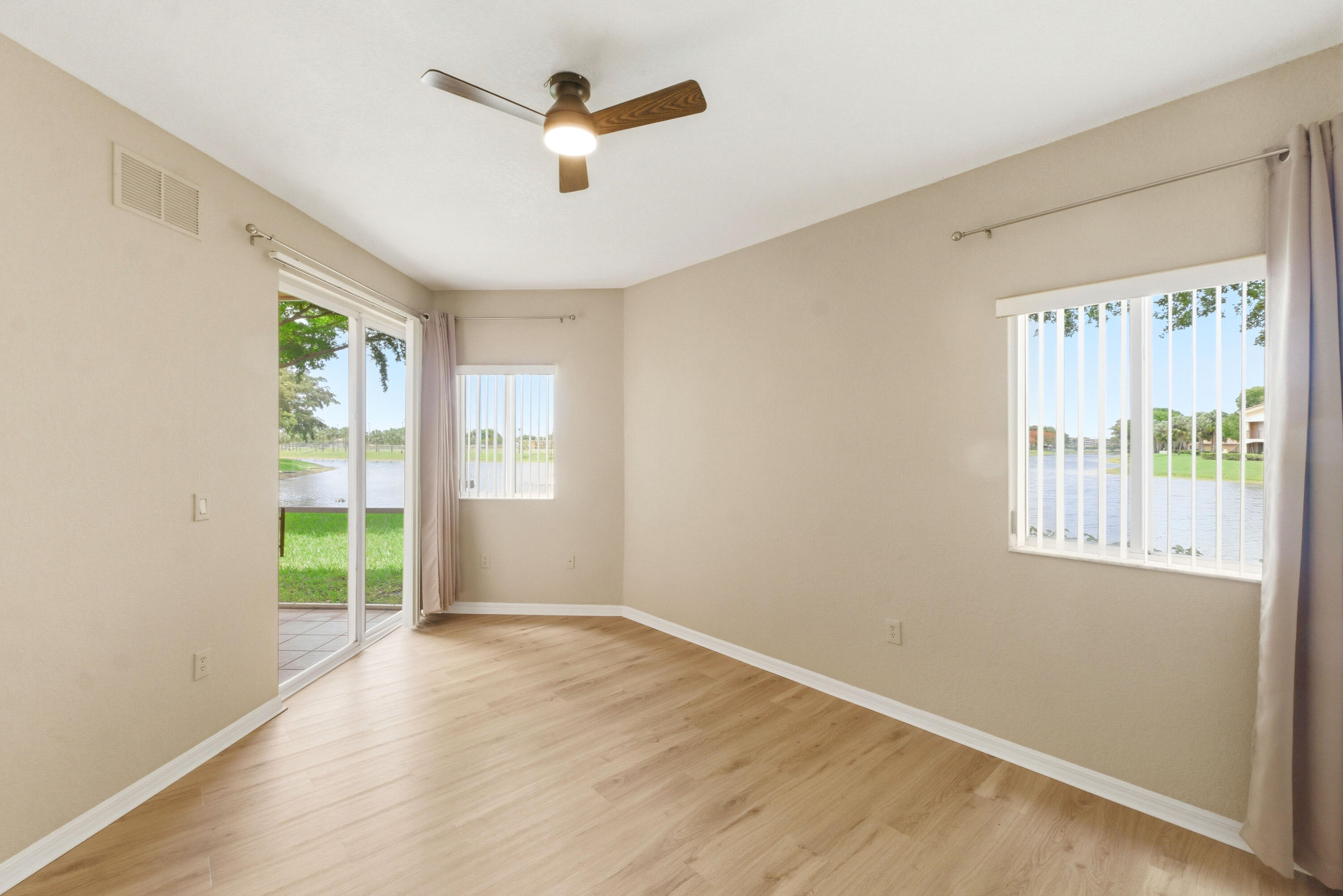 7765 Yardley #107, Tamarac FL 33321