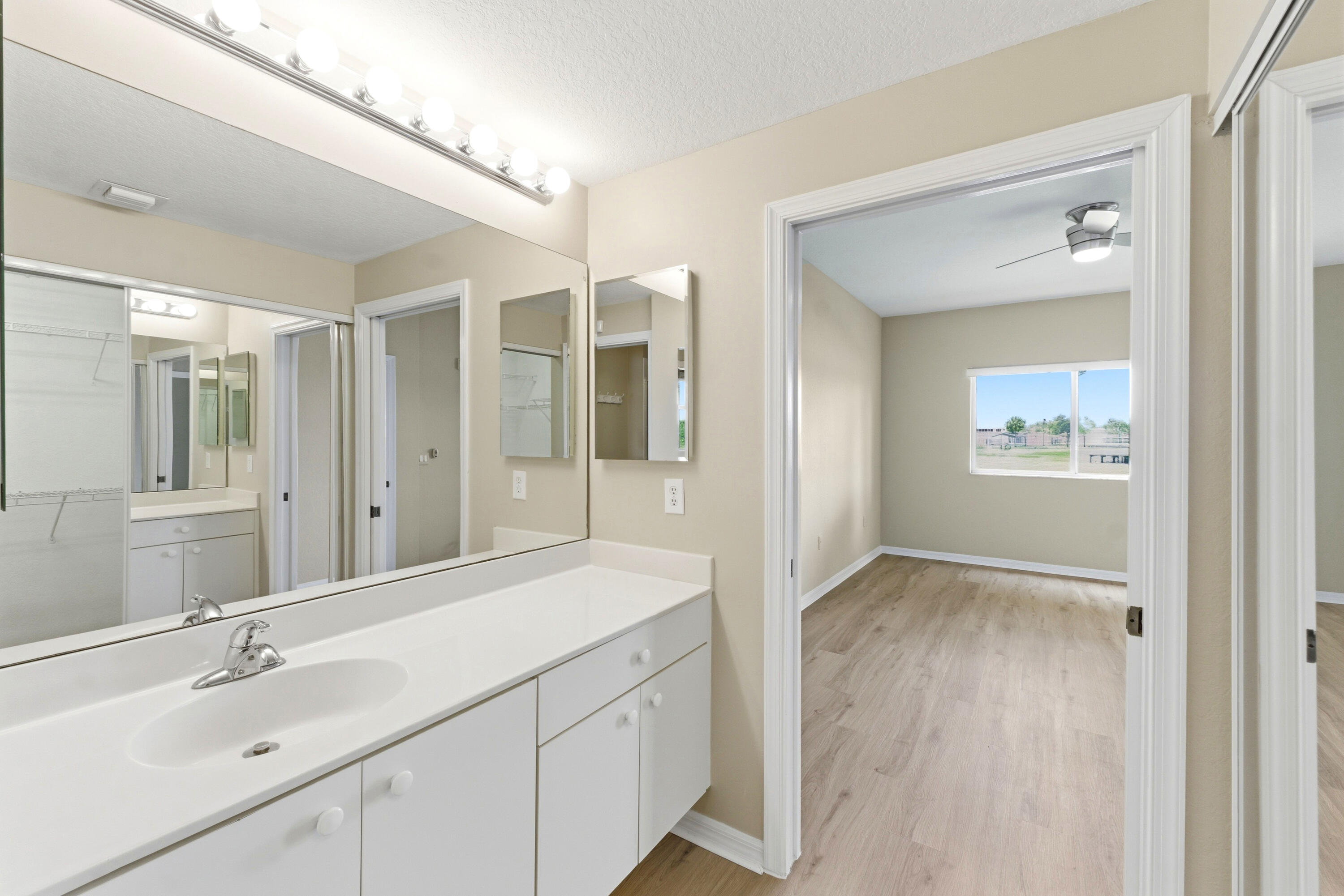 7765 Yardley #107, Tamarac FL 33321