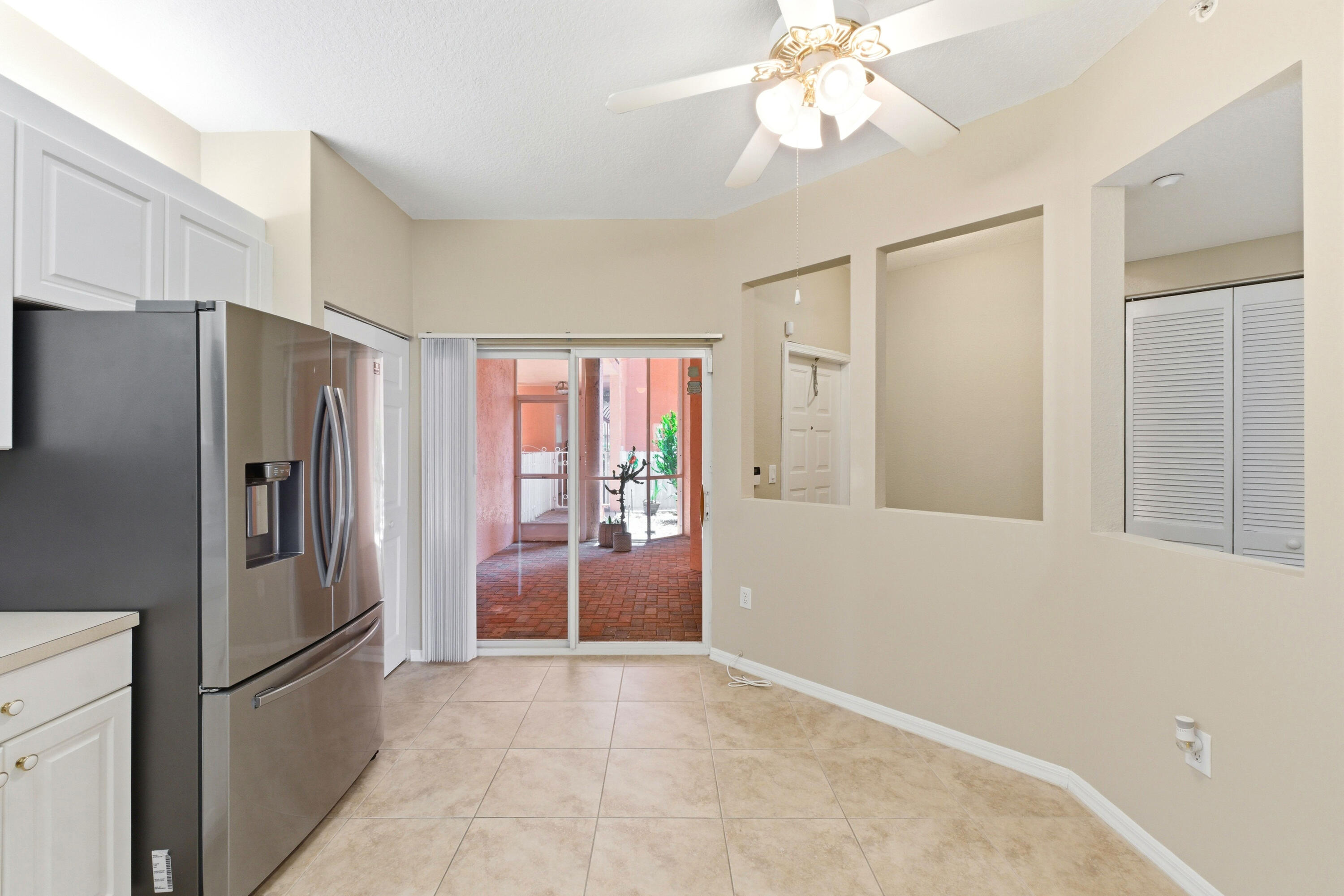 7765 Yardley #107, Tamarac FL 33321