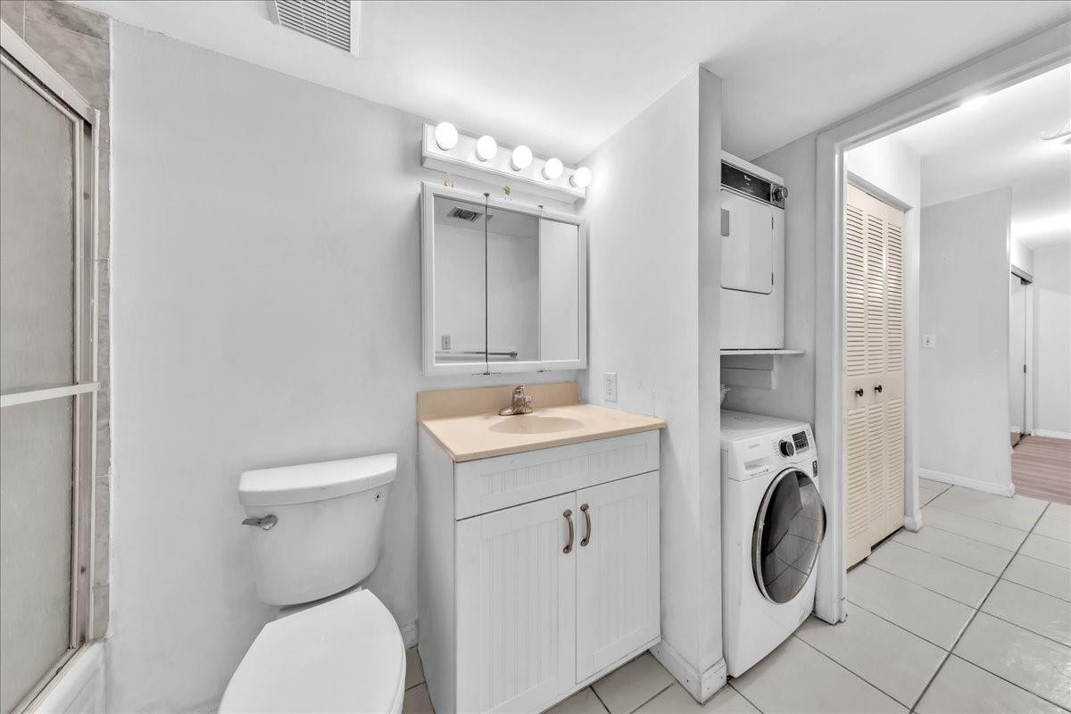 3909 N Ocean #113, Fort Lauderdale FL 33308