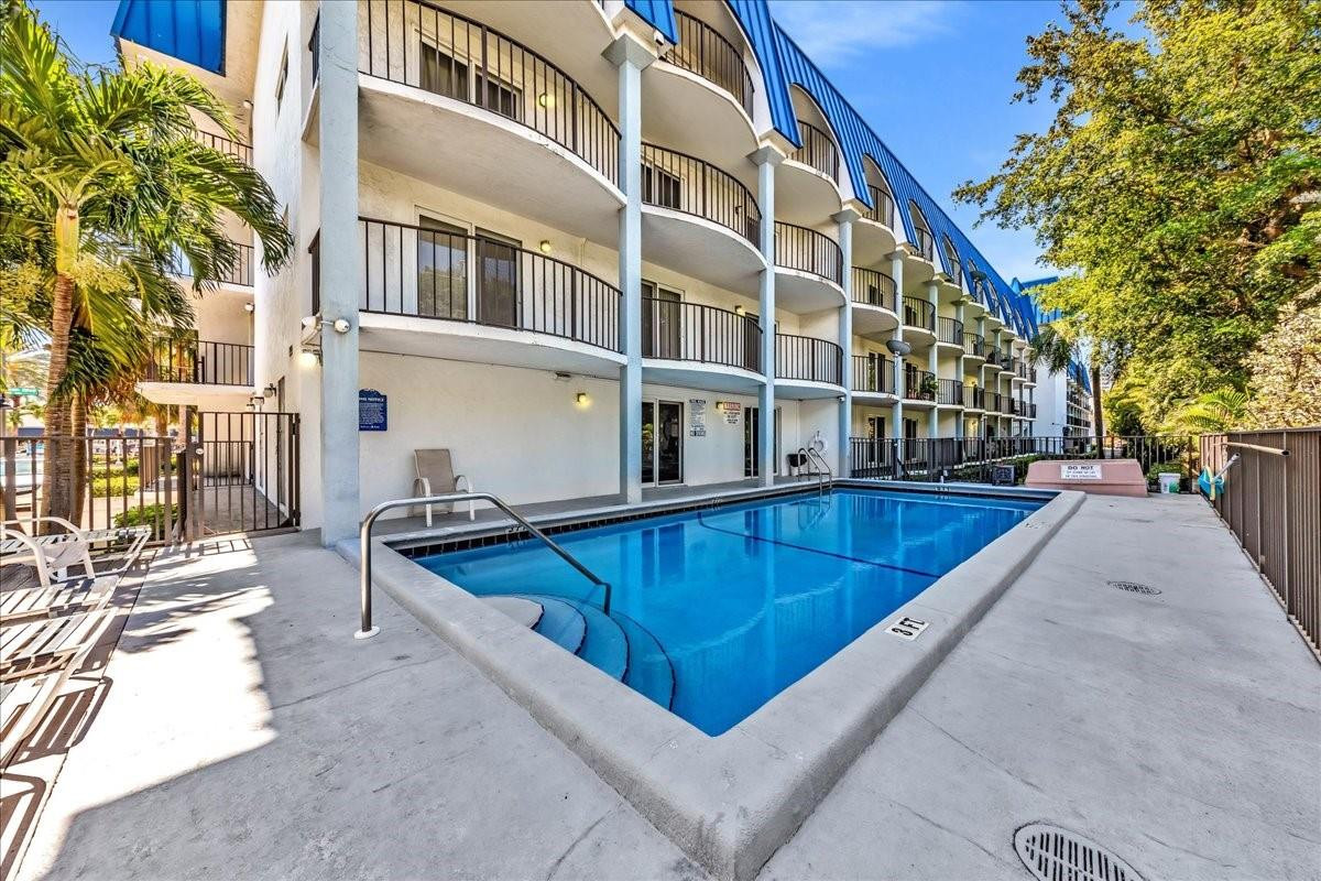 3909 N Ocean #113, Fort Lauderdale FL 33308