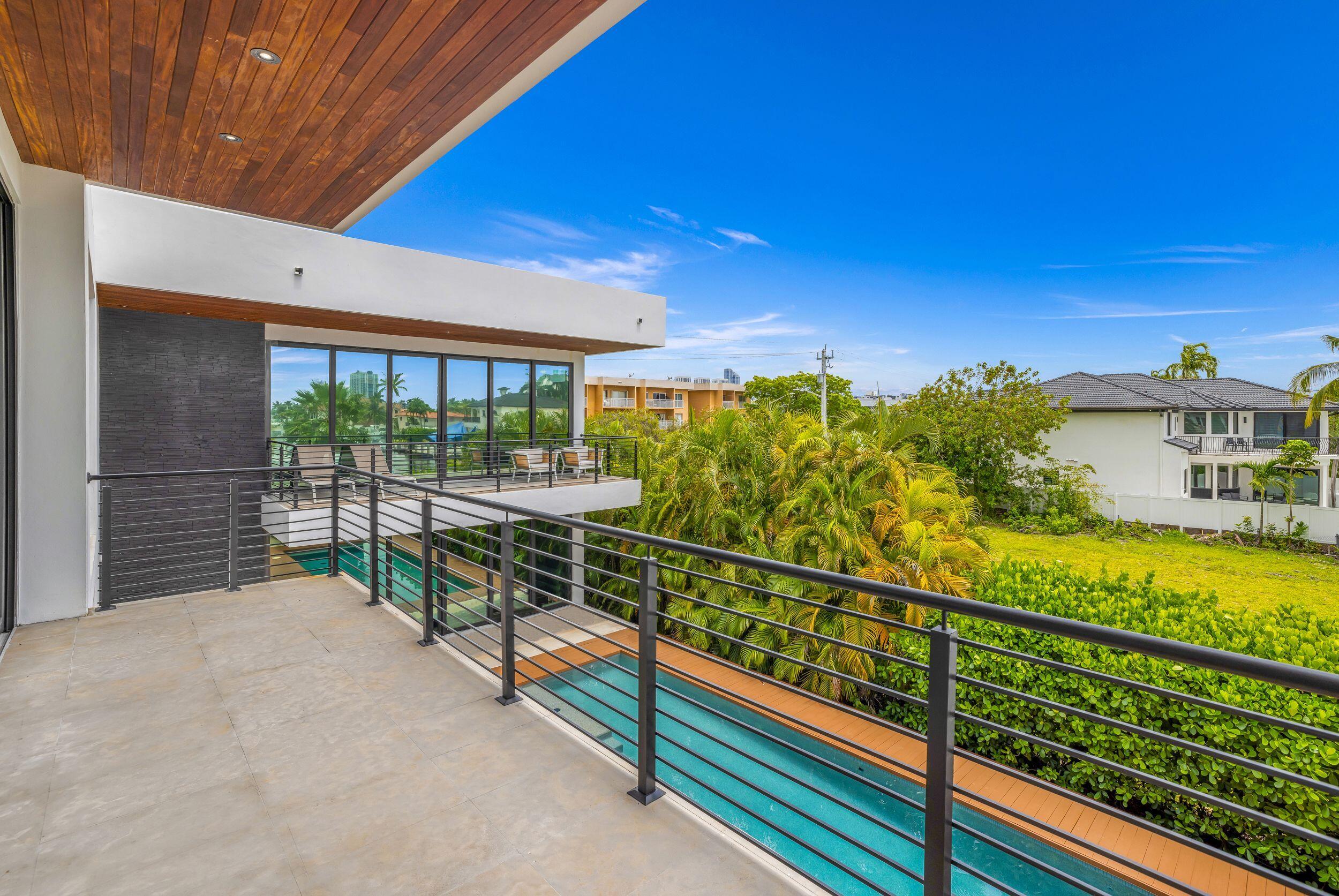 3462 NE 171st, North Miami Beach FL 33160