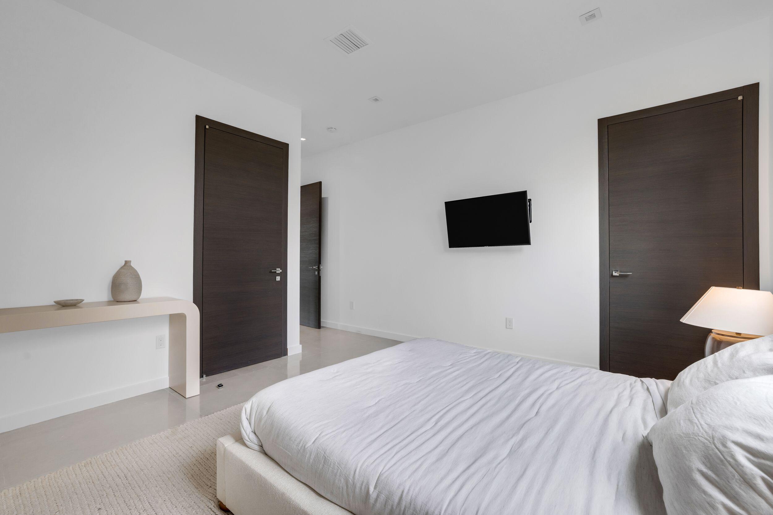3462 NE 171st, North Miami Beach FL 33160