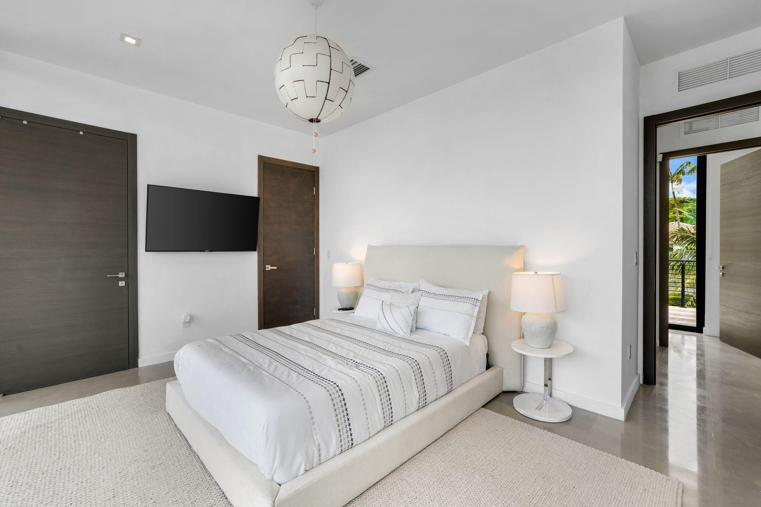 3462 NE 171st, North Miami Beach FL 33160