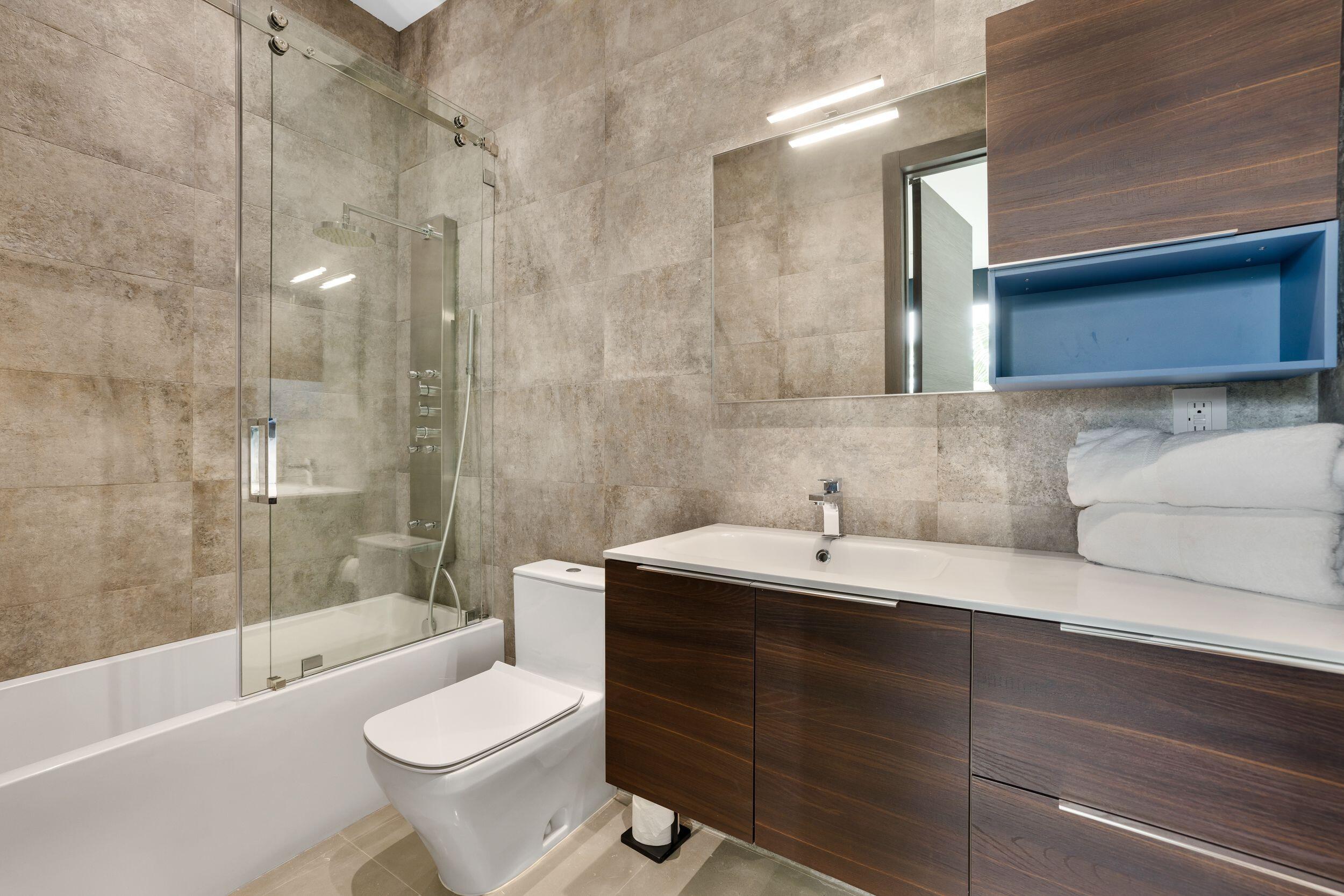 3462 NE 171st, North Miami Beach FL 33160