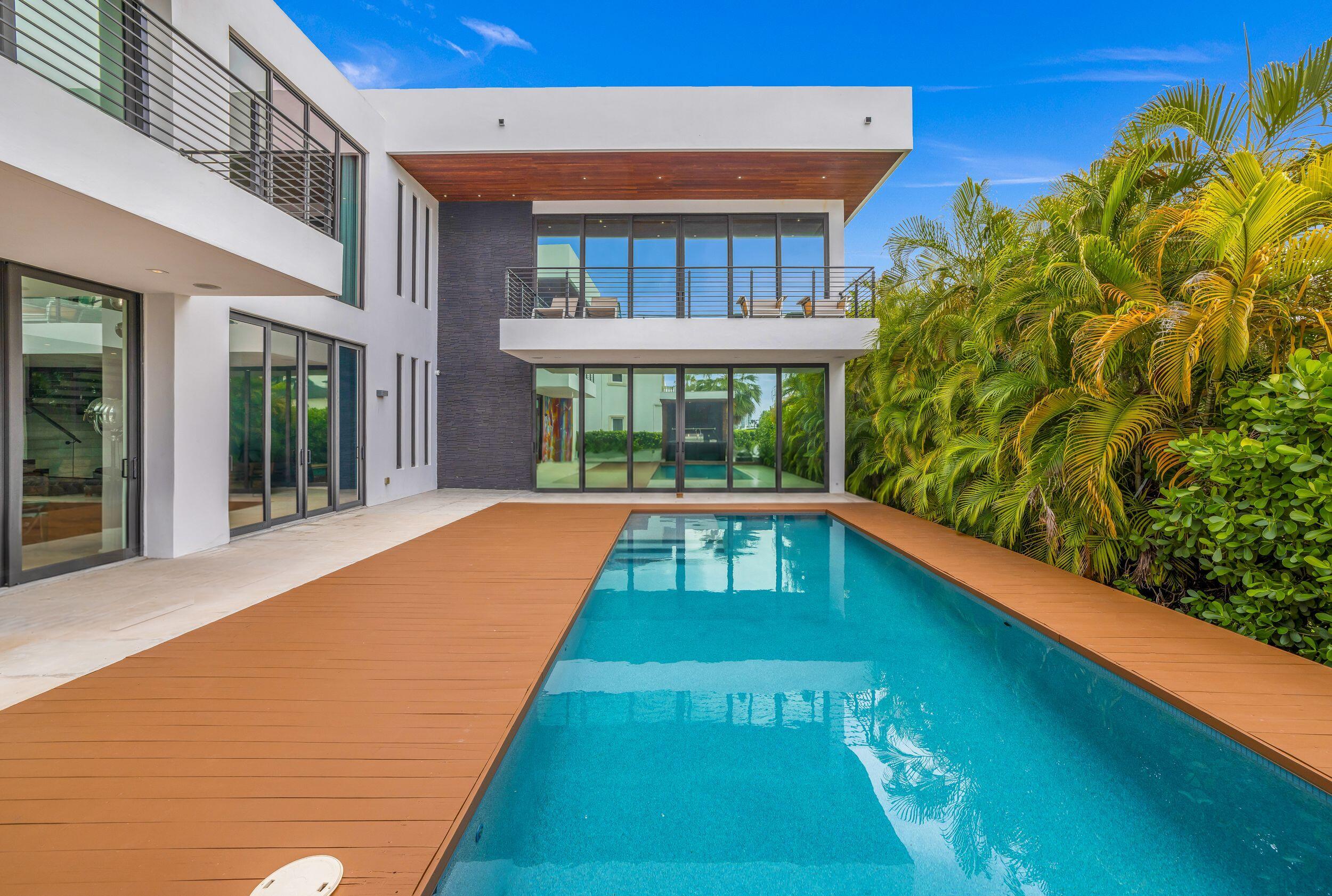 3462 NE 171st, North Miami Beach FL 33160