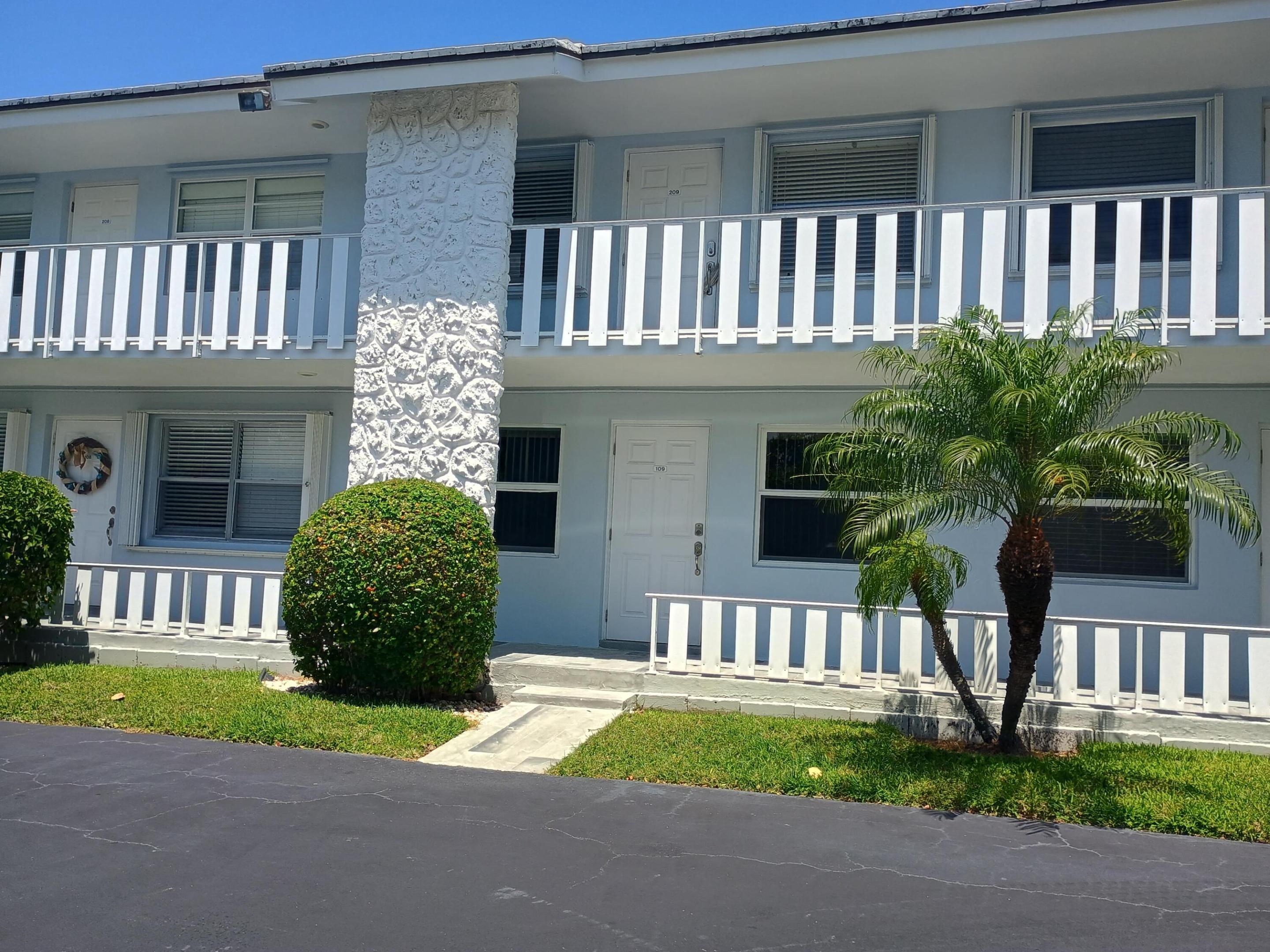 5520 N Ocean #110, Ocean Ridge FL 33435