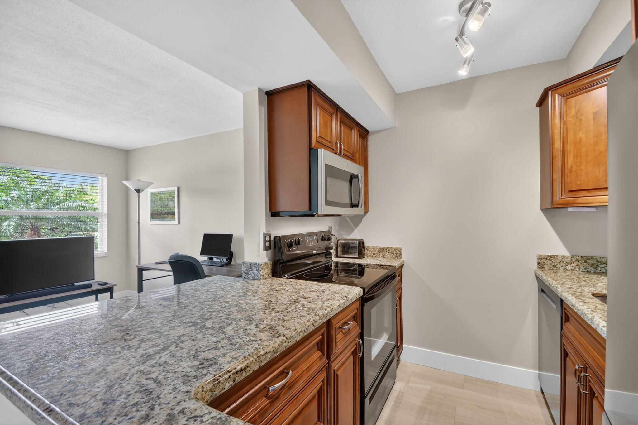 5520 N Ocean #110, Ocean Ridge FL 33435