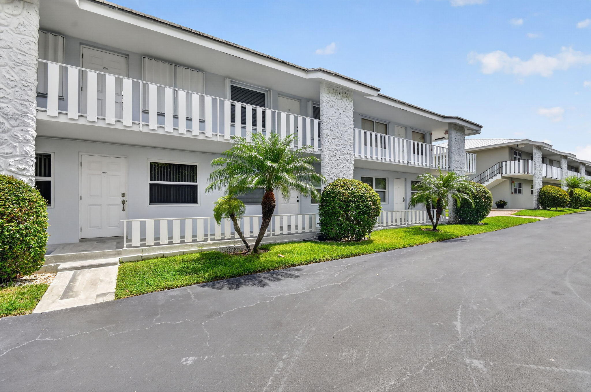 5520 N Ocean #110, Ocean Ridge FL 33435