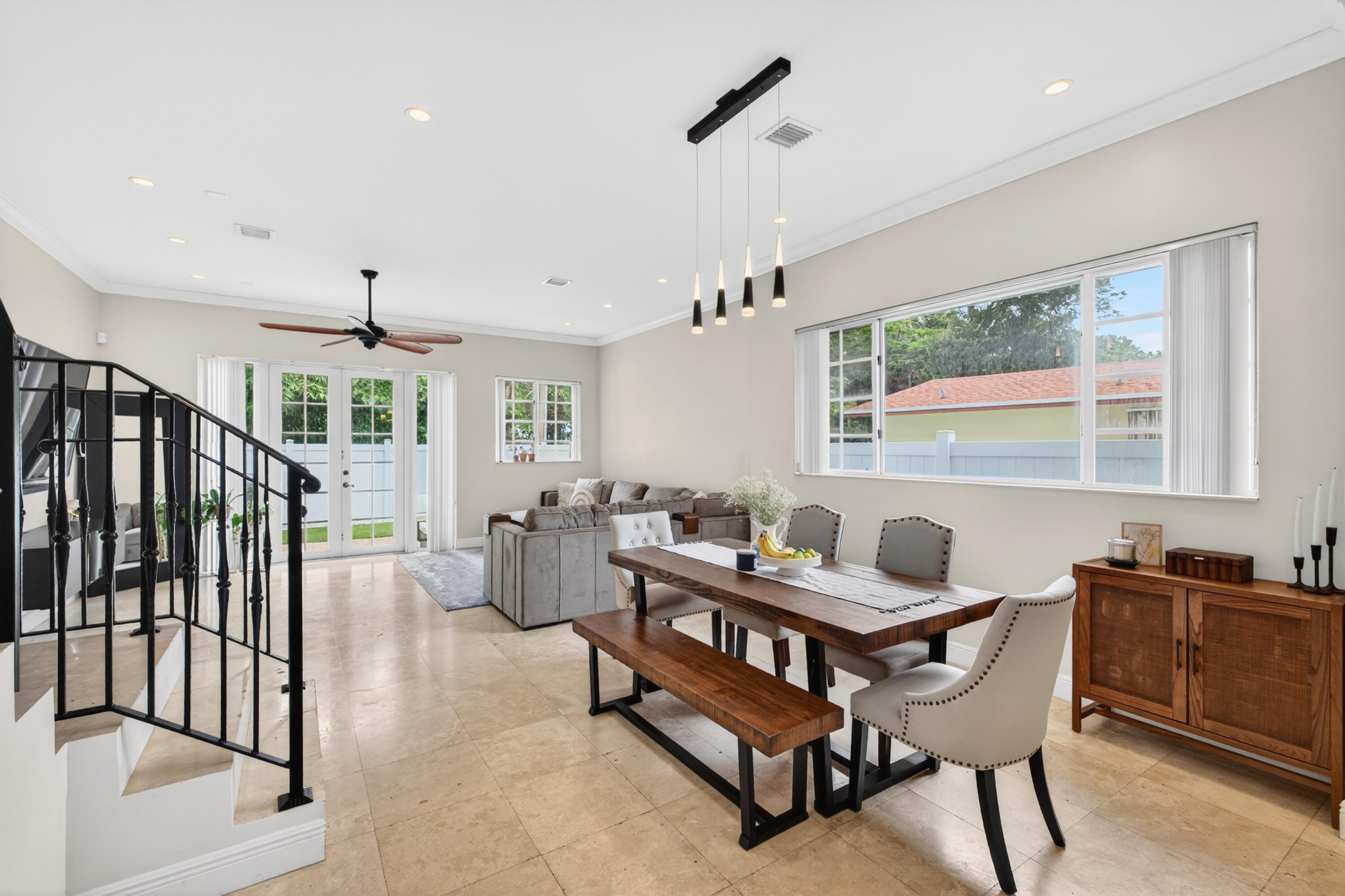 825 Sw 12th, Fort Lauderdale FL 33315