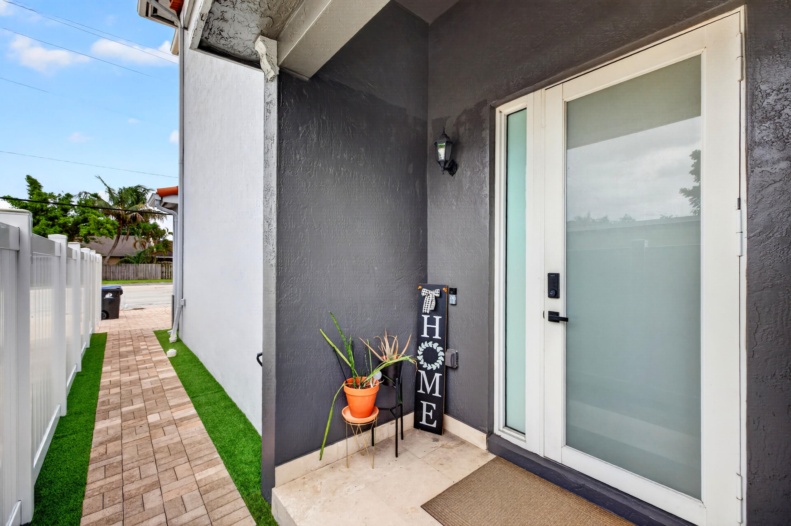 825 Sw 12th, Fort Lauderdale FL 33315