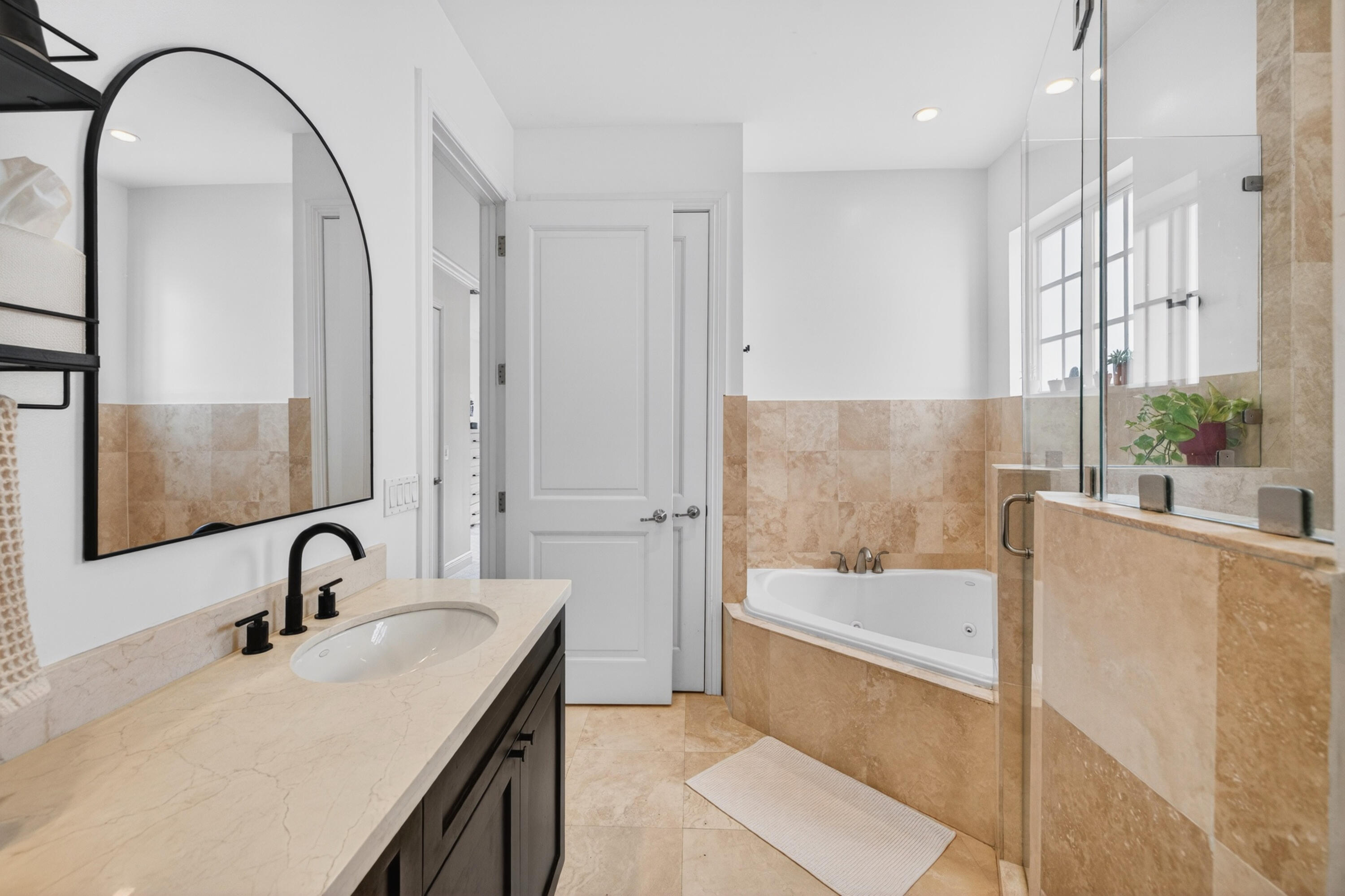 825 Sw 12th, Fort Lauderdale FL 33315