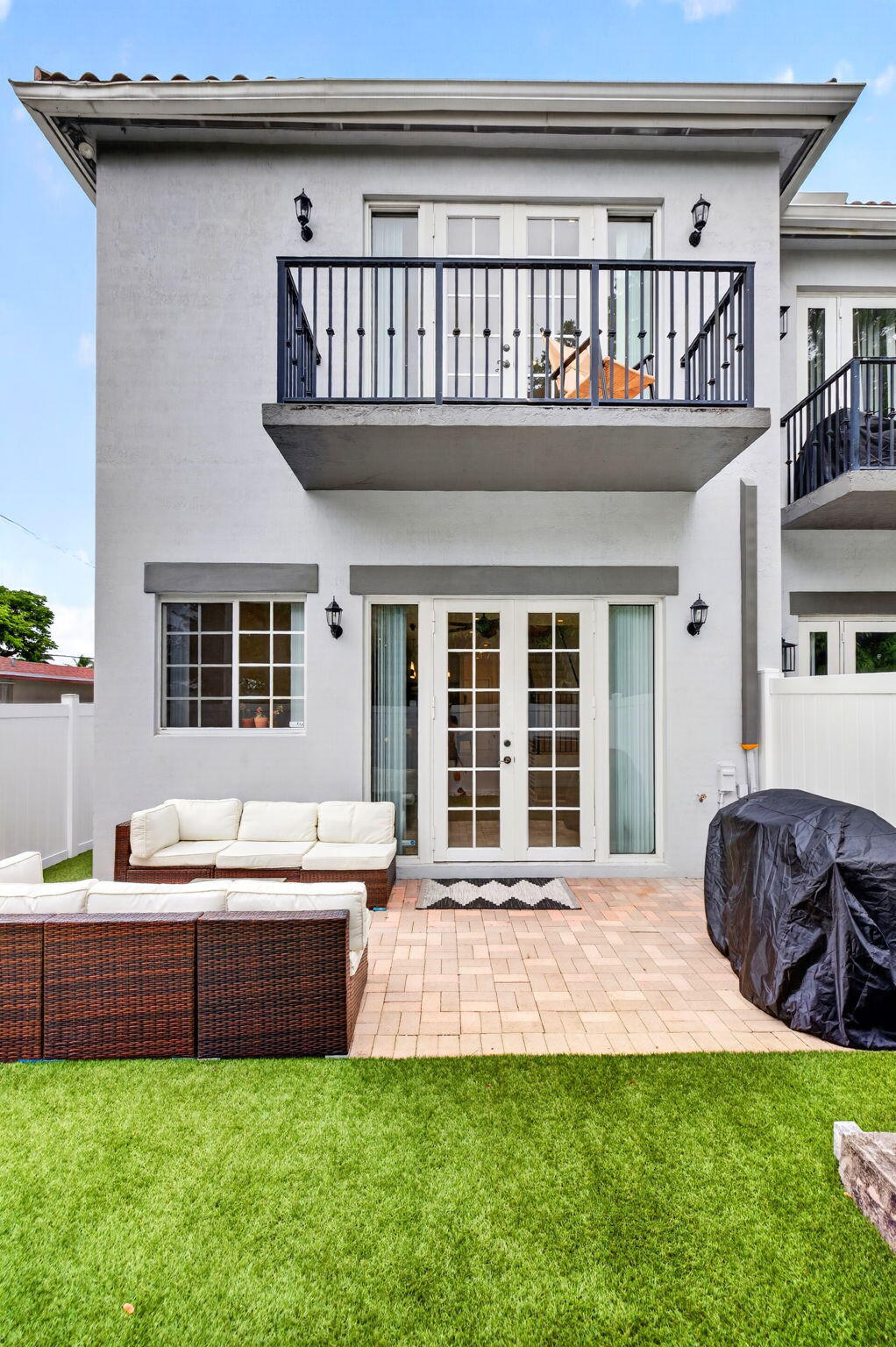 825 Sw 12th, Fort Lauderdale FL 33315