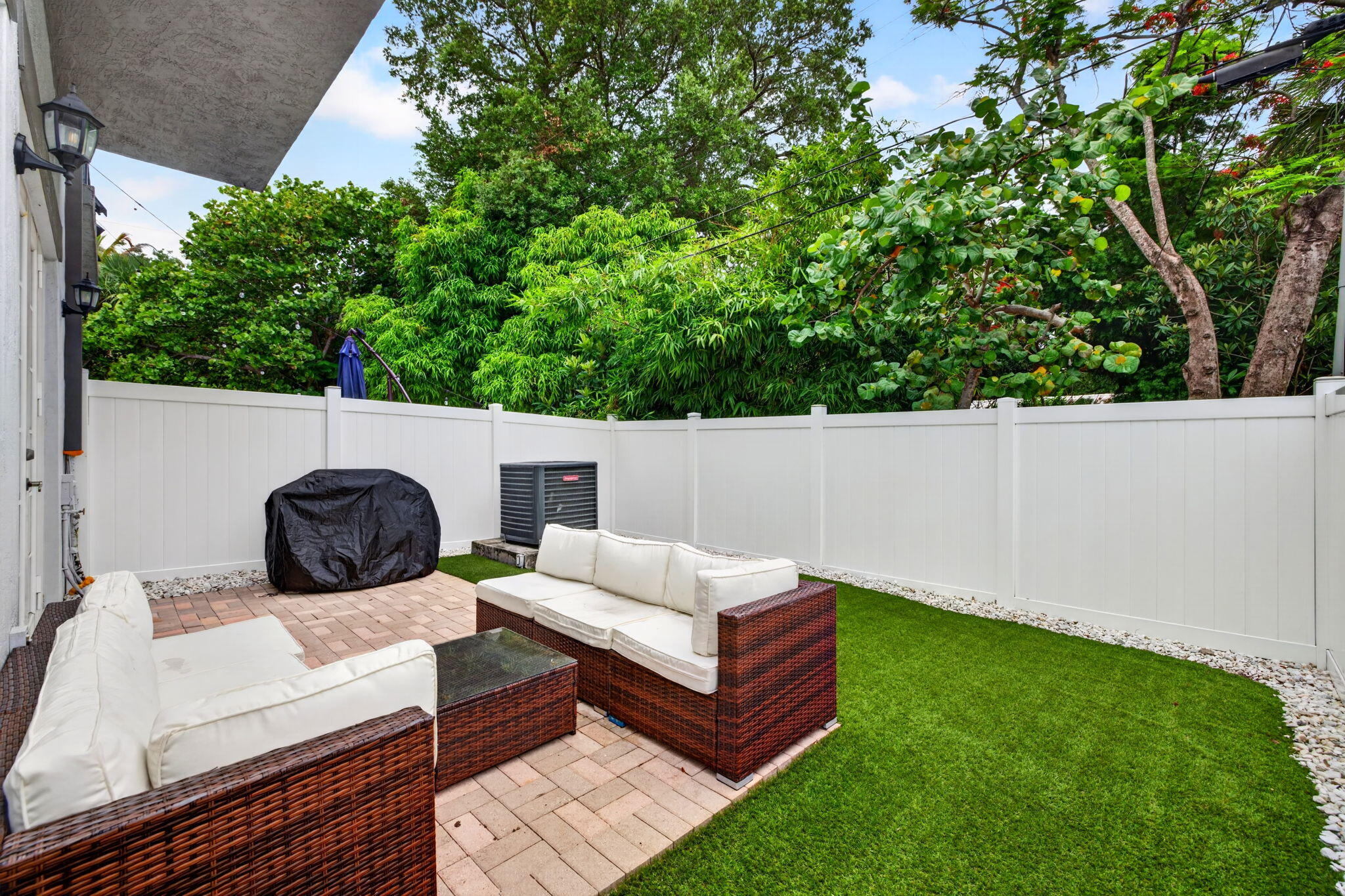 825 Sw 12th, Fort Lauderdale FL 33315