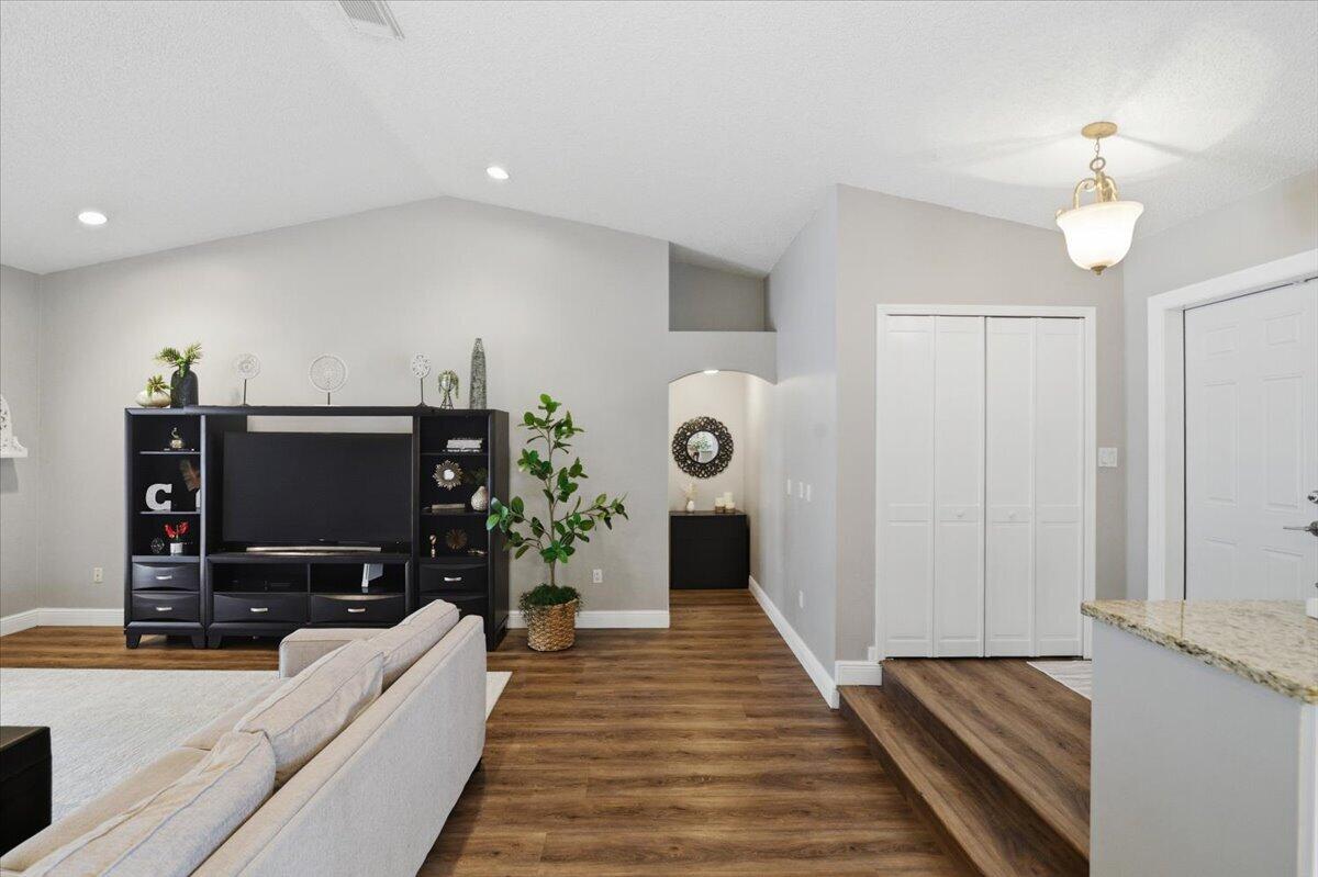13149 NW 11th, Sunrise FL 33323