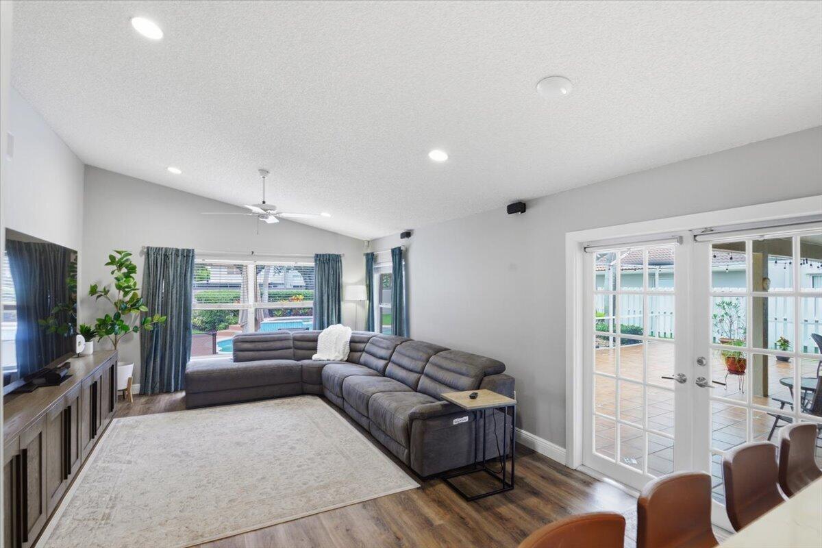 13149 NW 11th, Sunrise FL 33323
