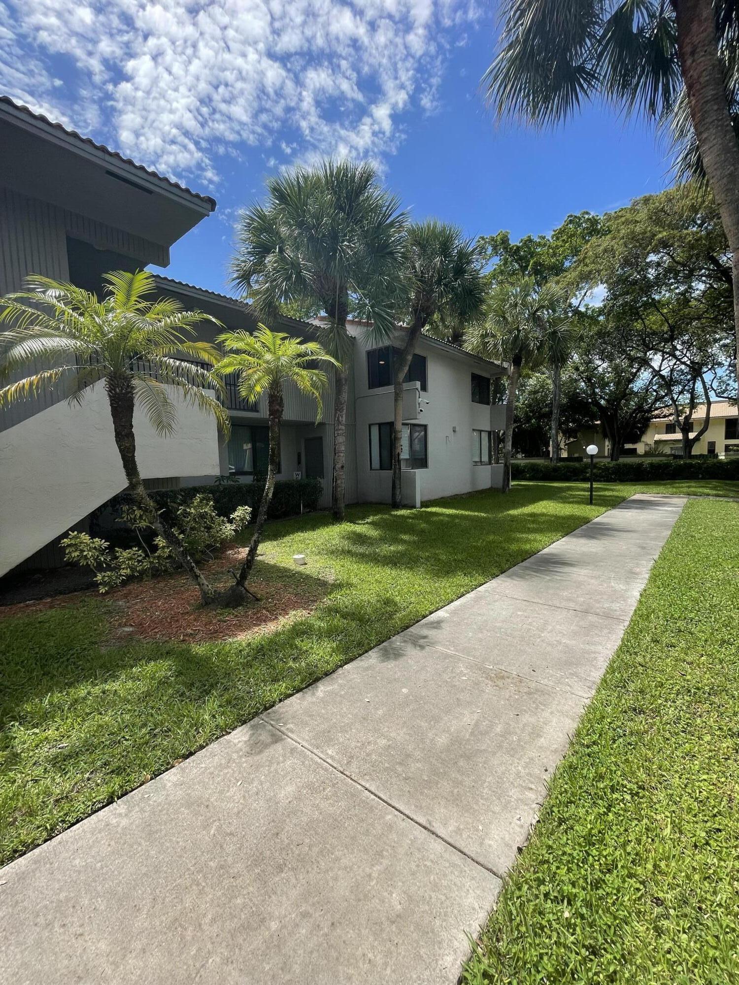 9537 SW 1st, Coral Springs FL 33071